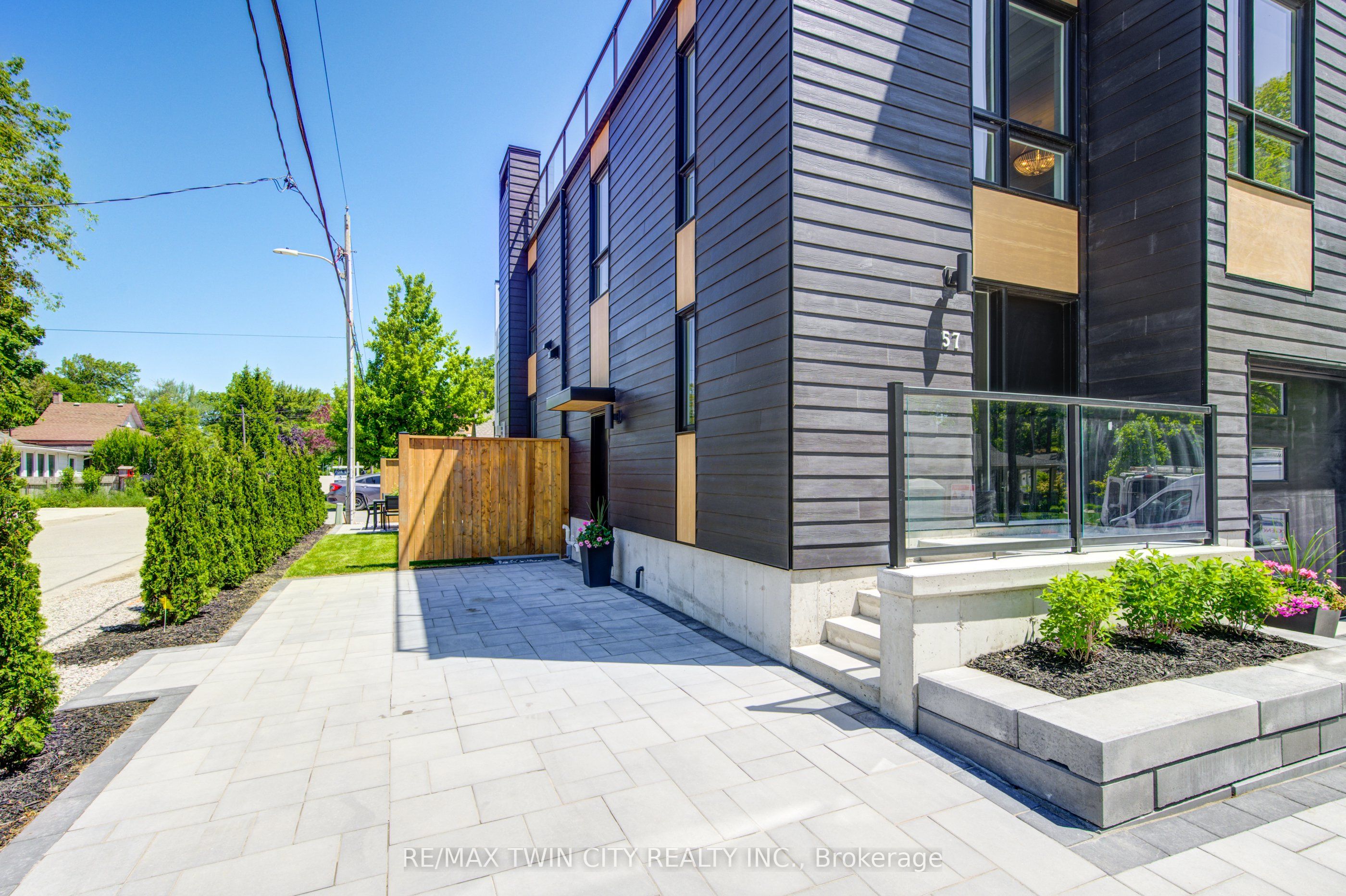 57 Centre Street Property Photo 4