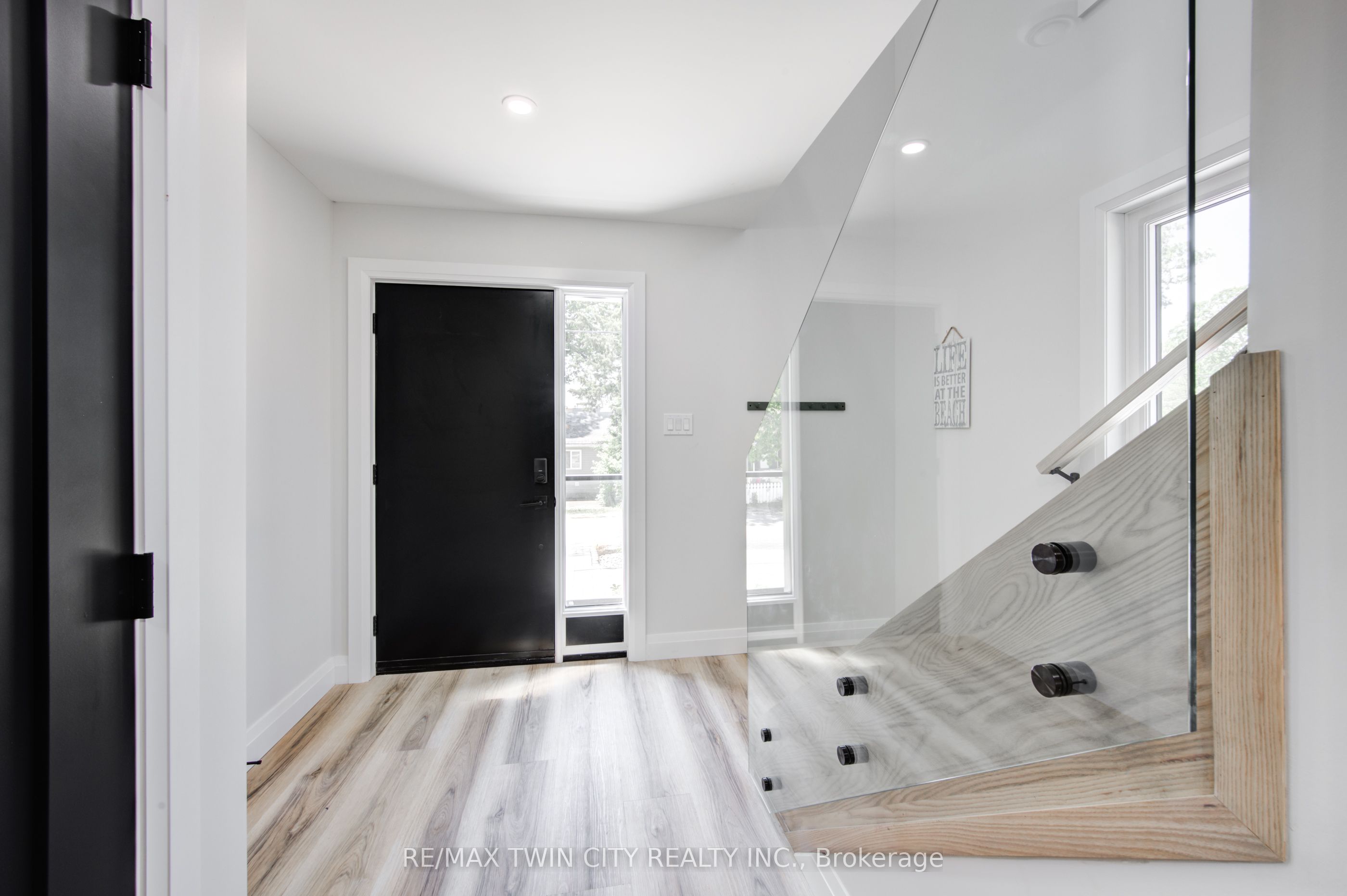 57 Centre Street Property Photo 5
