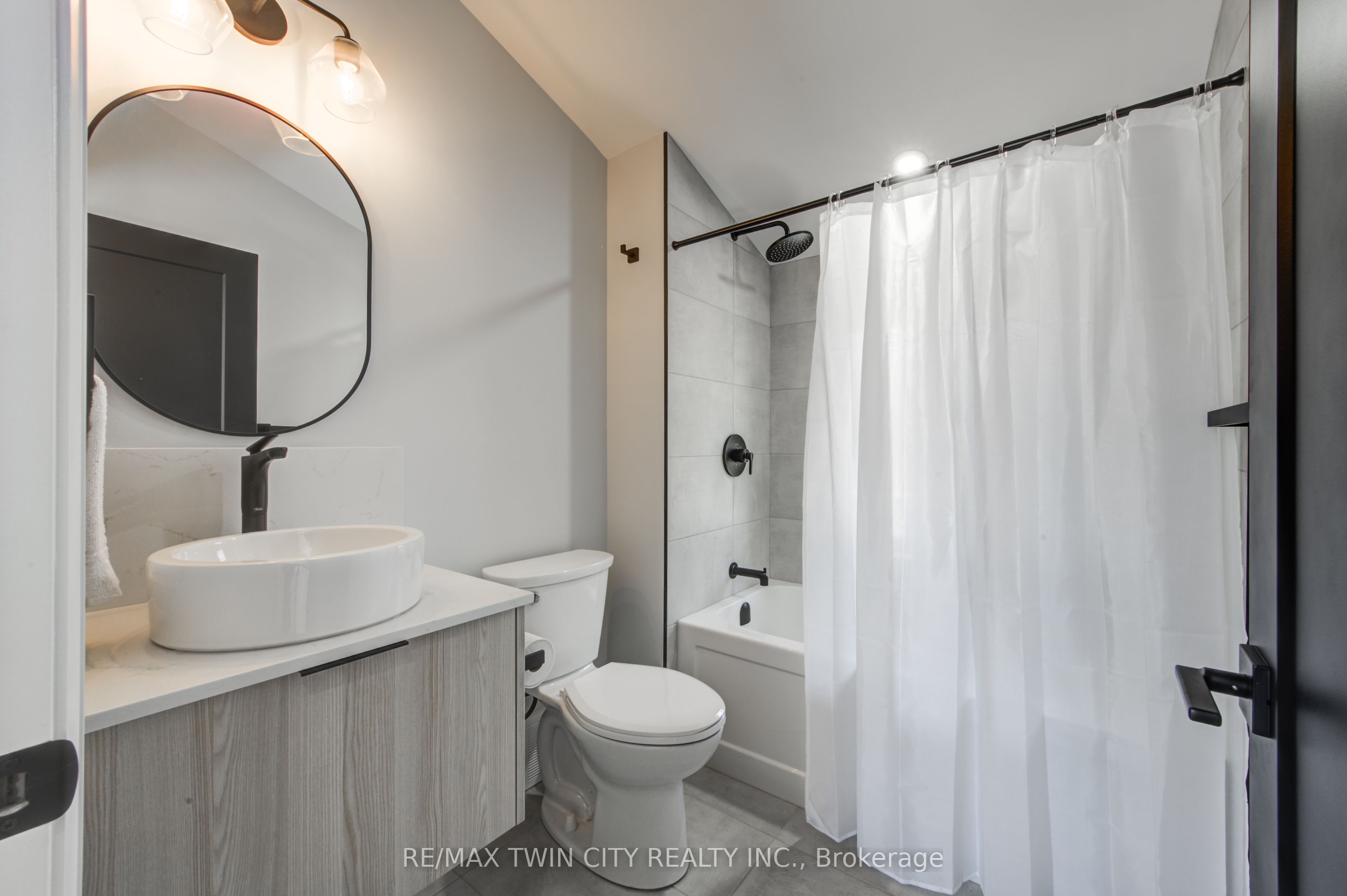 57 Centre Street Property Photo 25