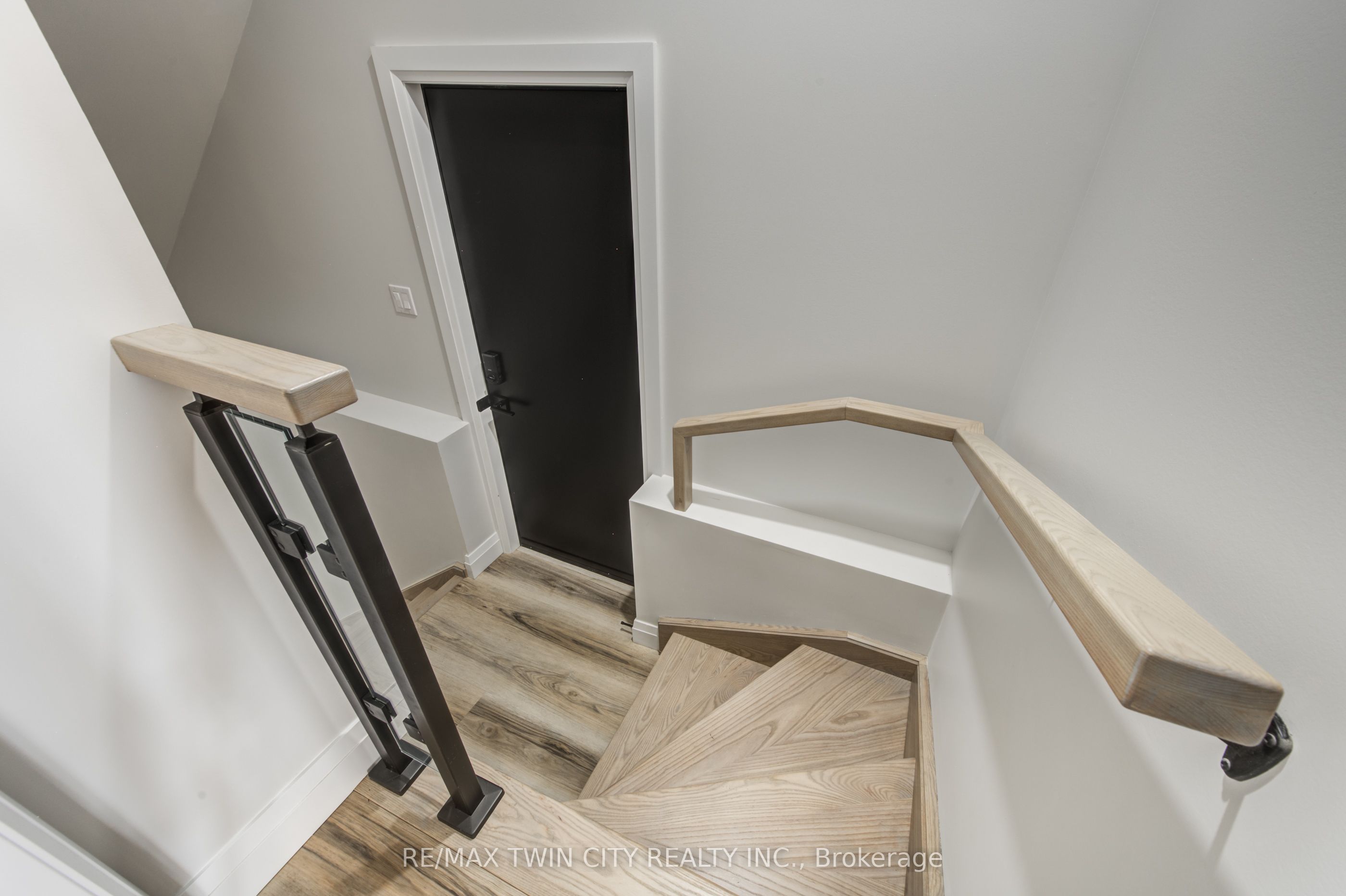 57 Centre Street Property Photo 31