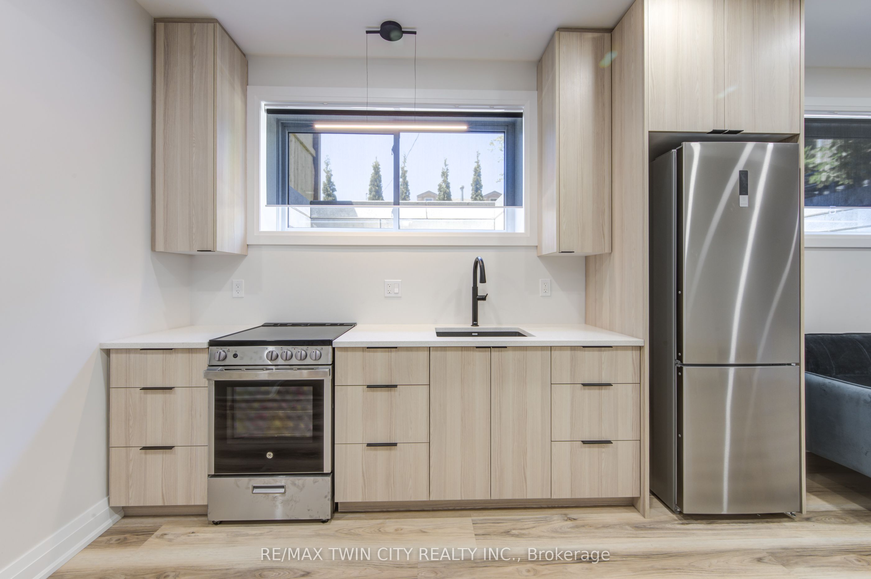 57 Centre Street Property Photo 33