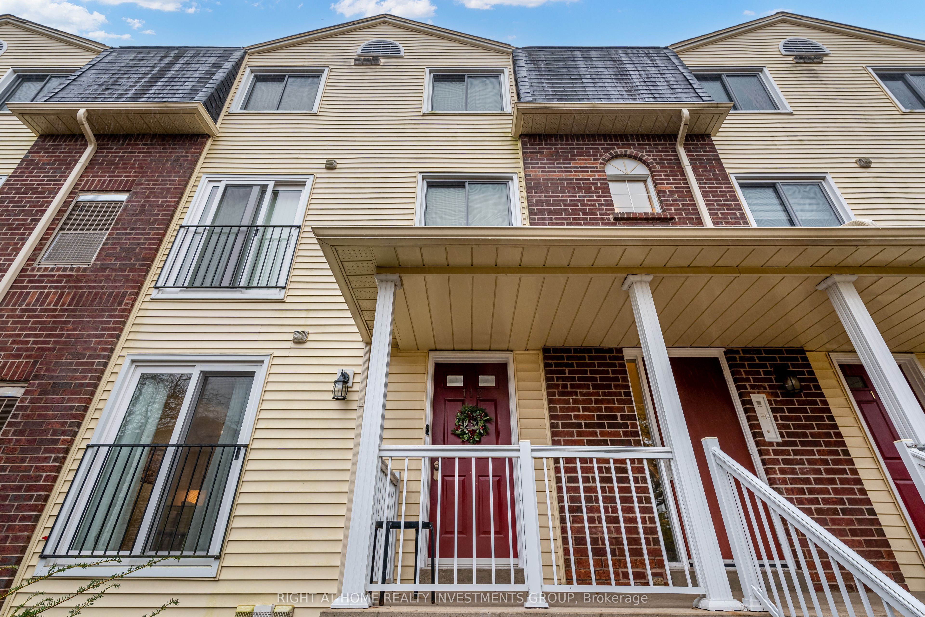 #112 - 456 Janefield Avenue Property Photo 1