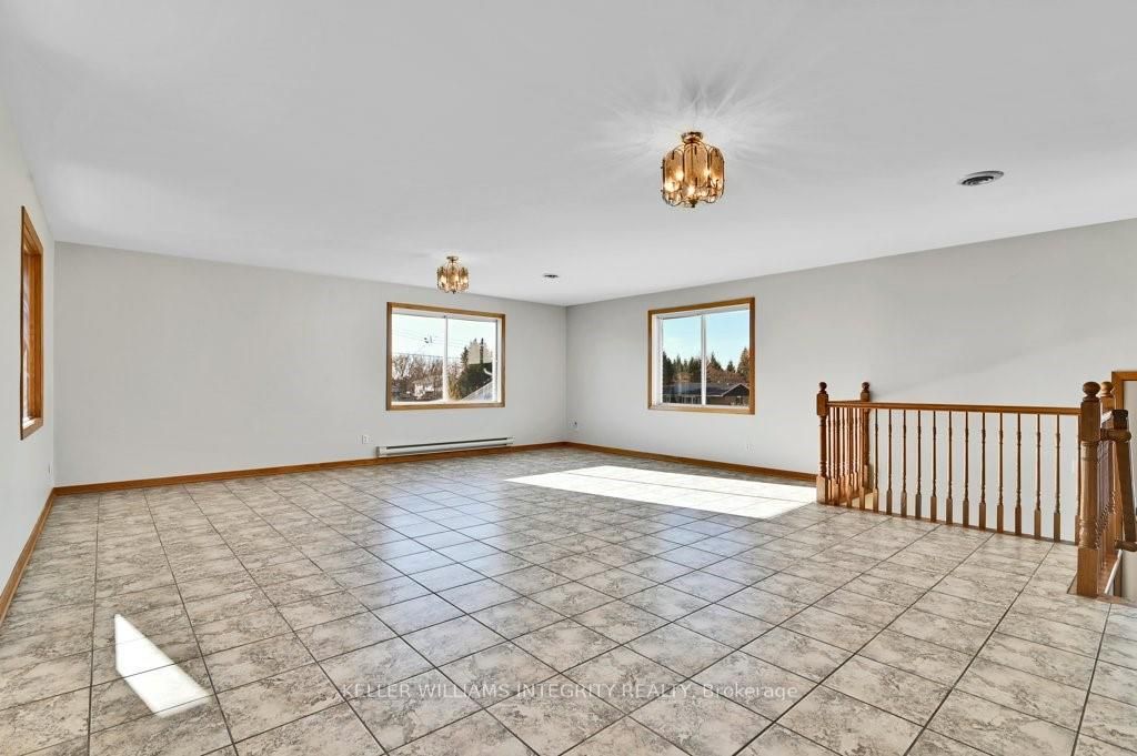 20397 Park Crescent Property Photo 10