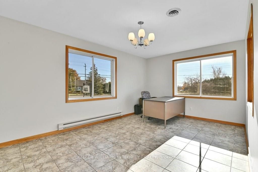 20397 Park Crescent Property Photo 13