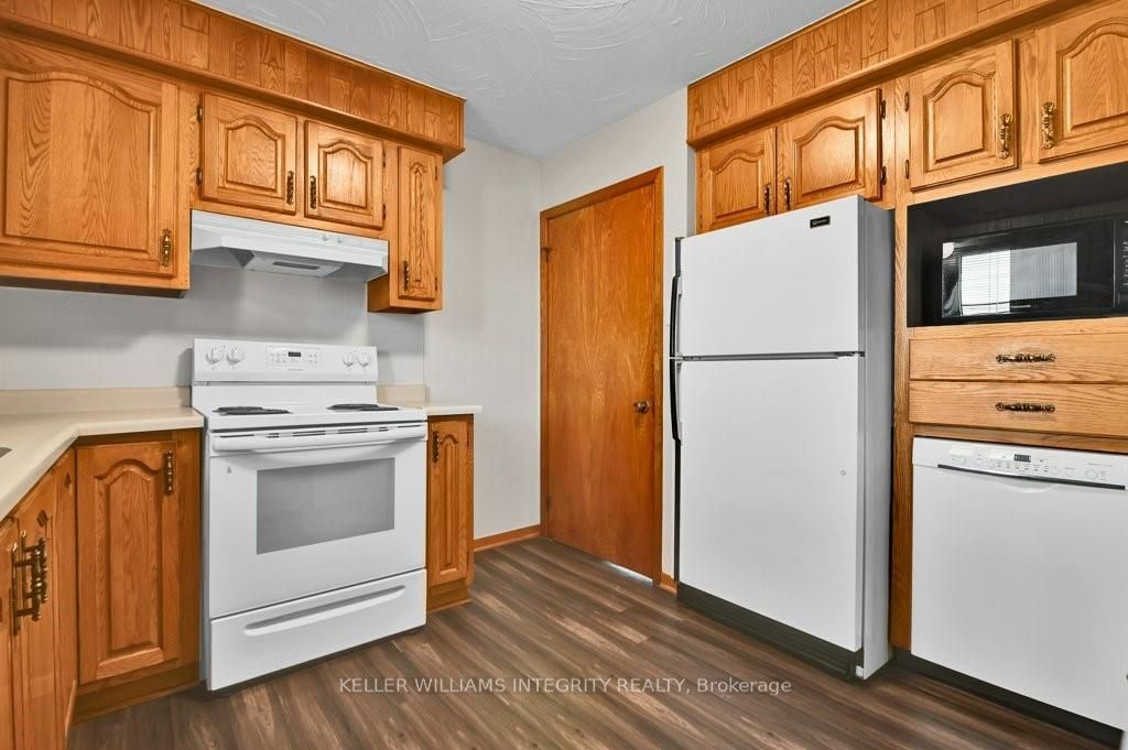 20397 Park Crescent Property Photo 19