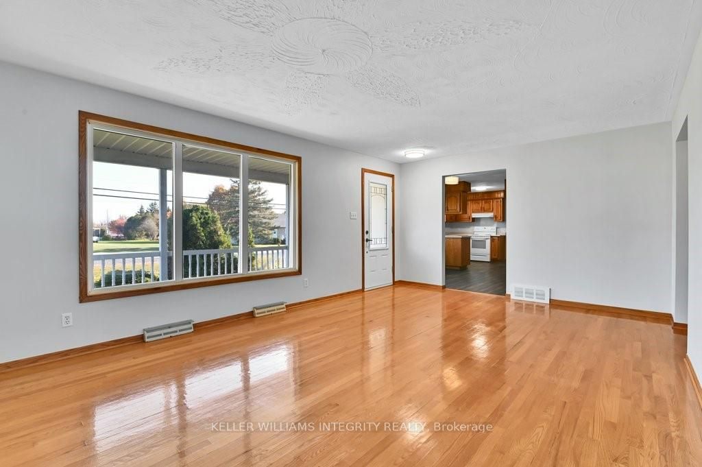 20397 Park Crescent Property Photo 27