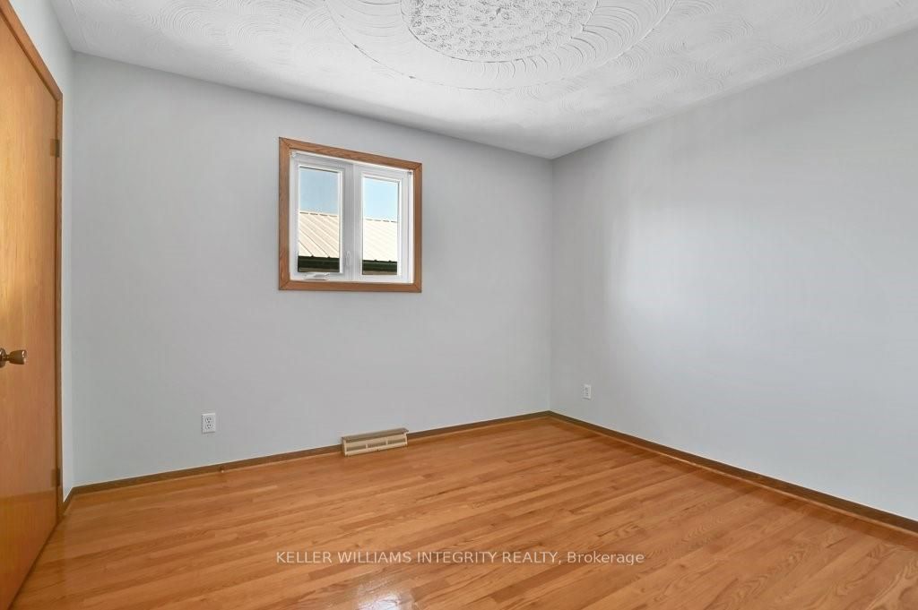 20397 Park Crescent Property Photo 33