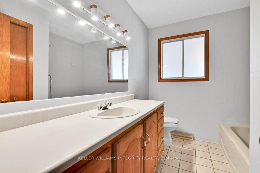 20397 Park Crescent Property Photo 35