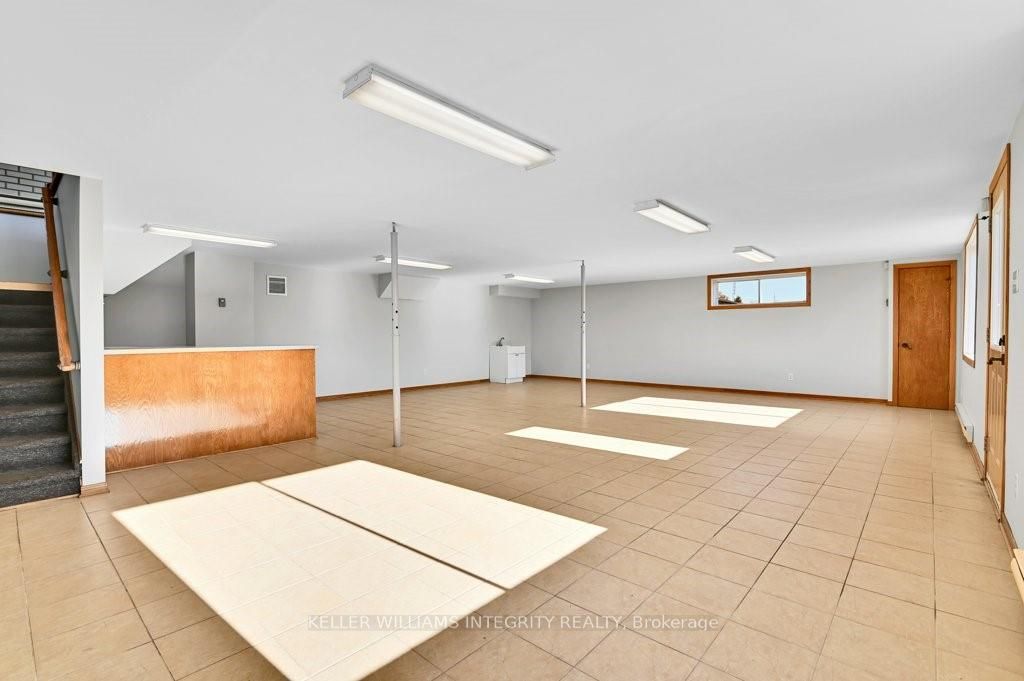 20397 Park Crescent Property Photo 38