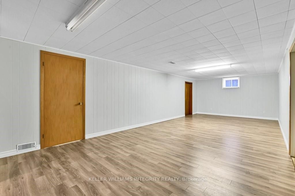20397 Park Crescent Property Photo 42