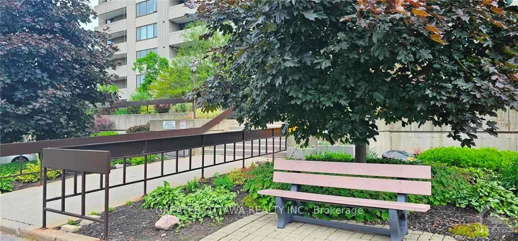 #501 - 2625 Regina Street Property Photo 2