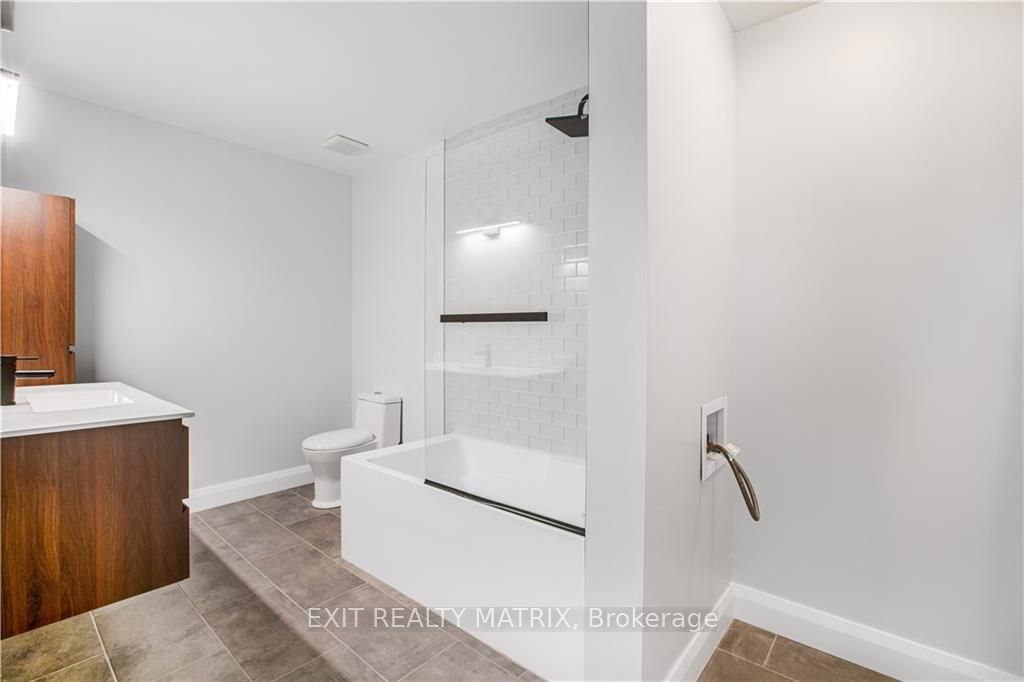#14 - 2890 Presqu'ile Road Property Photo 18