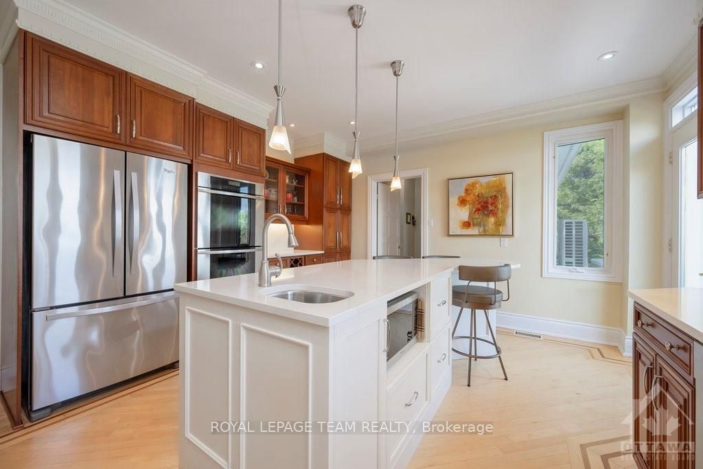 1870 Sixth Line Road Property Photo 7