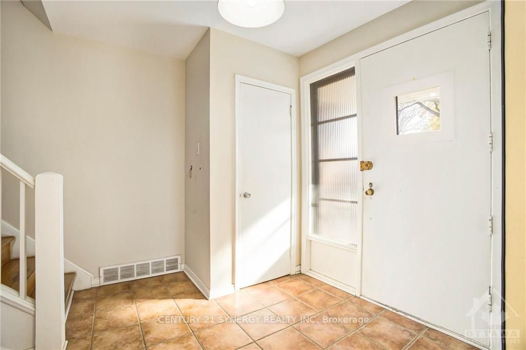 2725 Kelly Avenue Property Photo 8