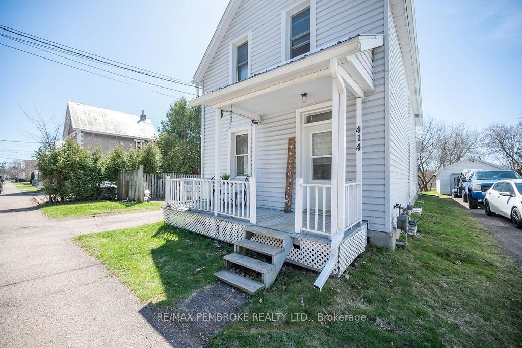 414 Moffat Street Property Photo 5