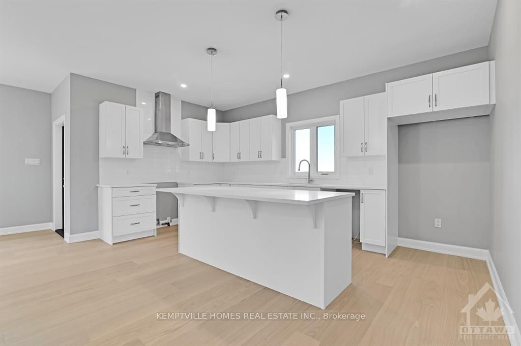 465 Pioneer Road Property Photo 6
