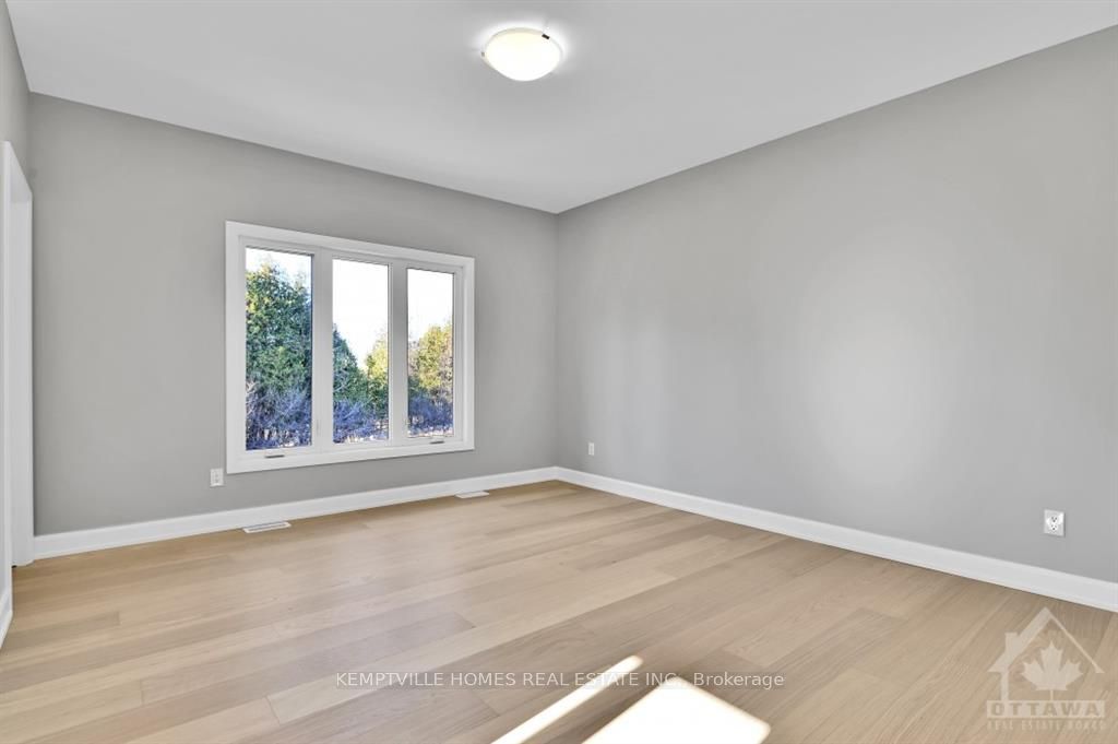 465 Pioneer Road Property Photo 16