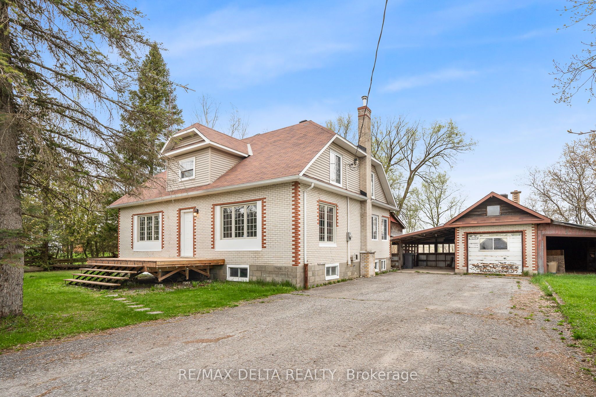 1015 Labrosse Street Property Photo