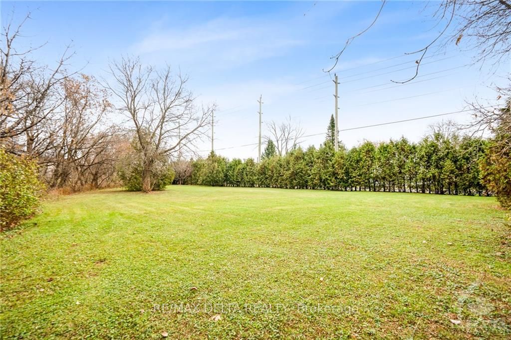 1015 Labrosse Street Property Photo 7