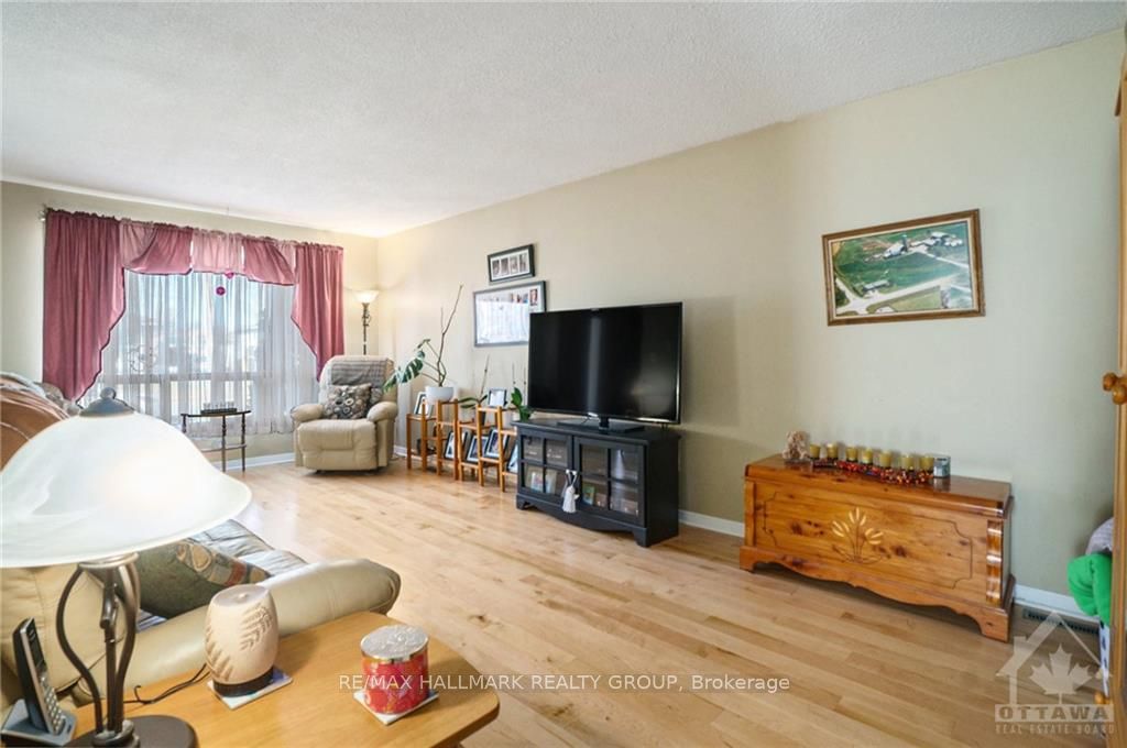 12 Haggart Street Property Photo 4