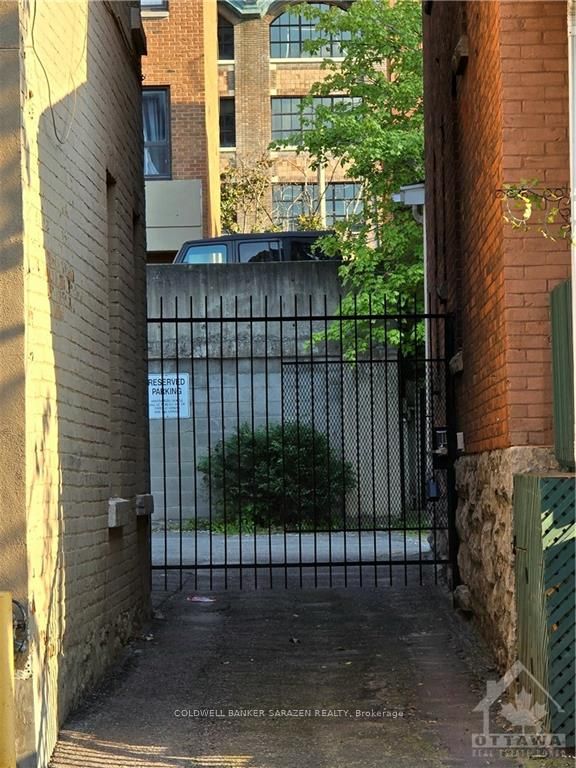 164 Clarence Street Property Photo 14
