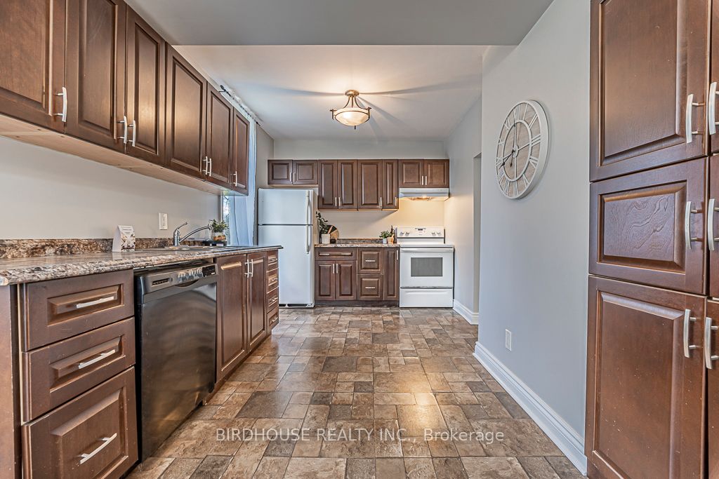 2426 County Road 48 Property Photo 13