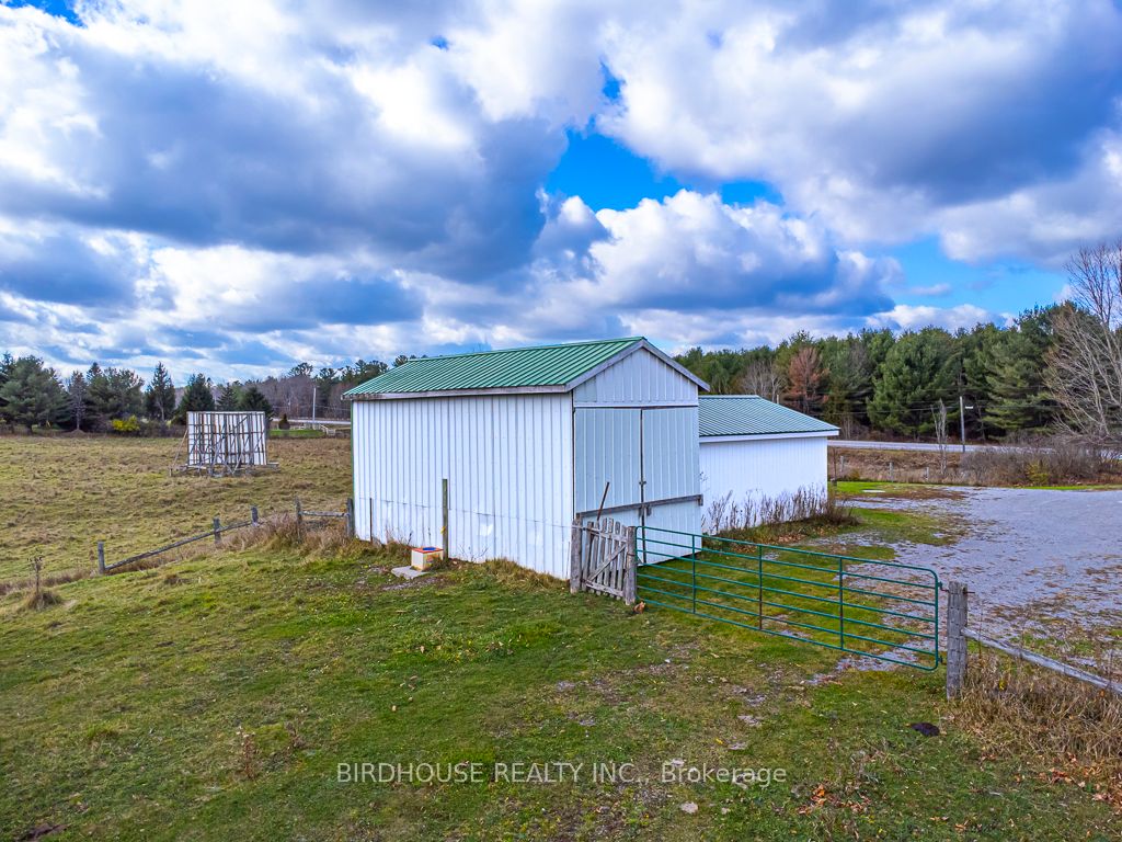 2426 County Road 48 Property Photo 29