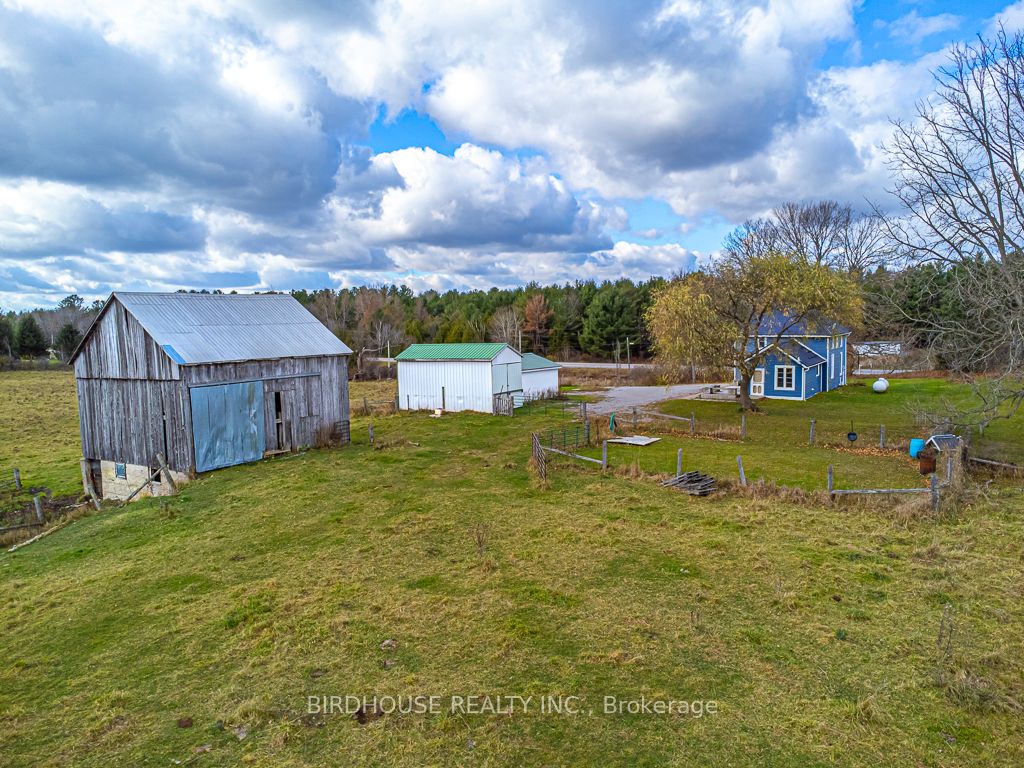 2426 County Road 48 Property Photo 35