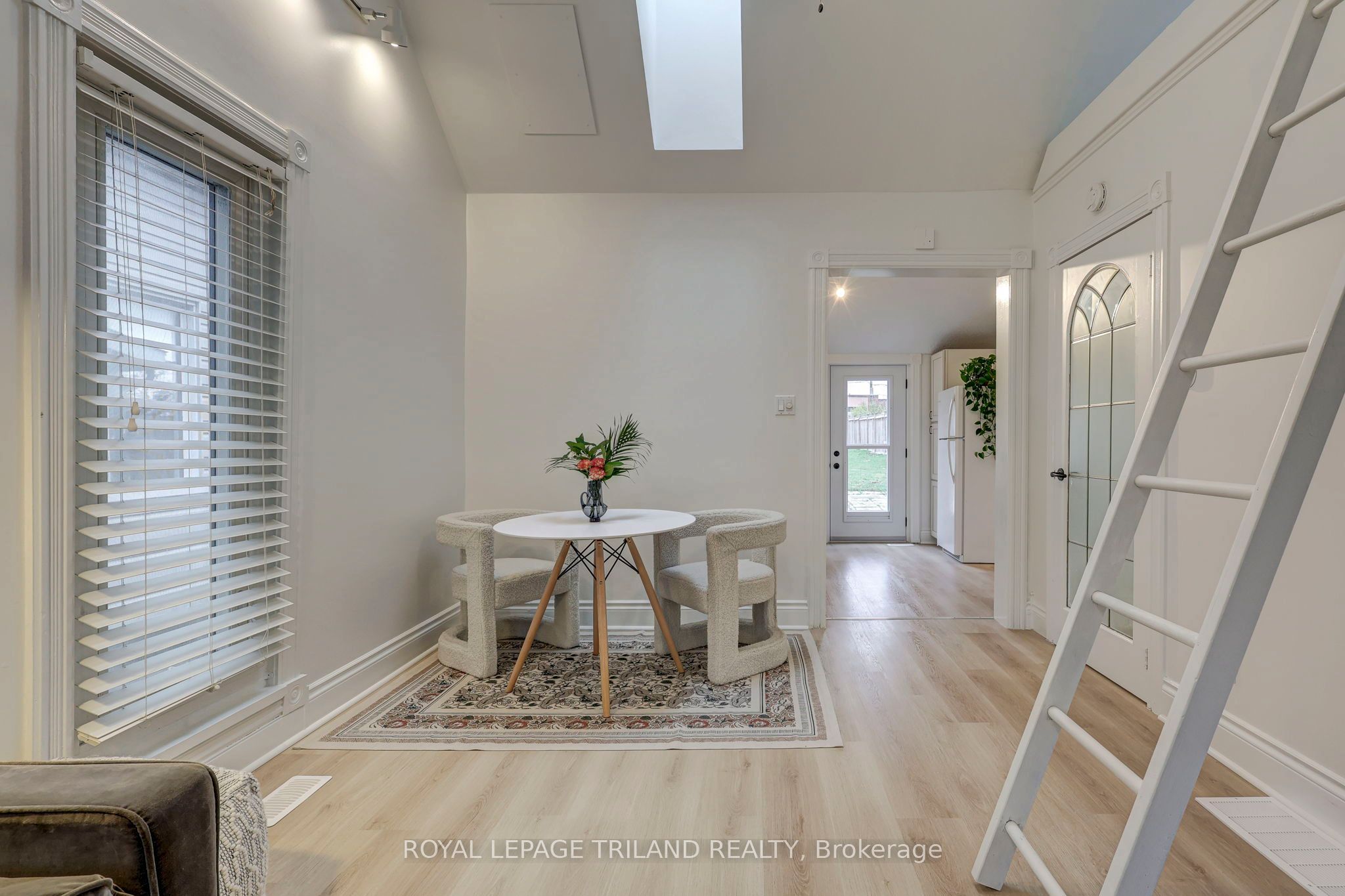 821 Queens Avenue Property Photo 7