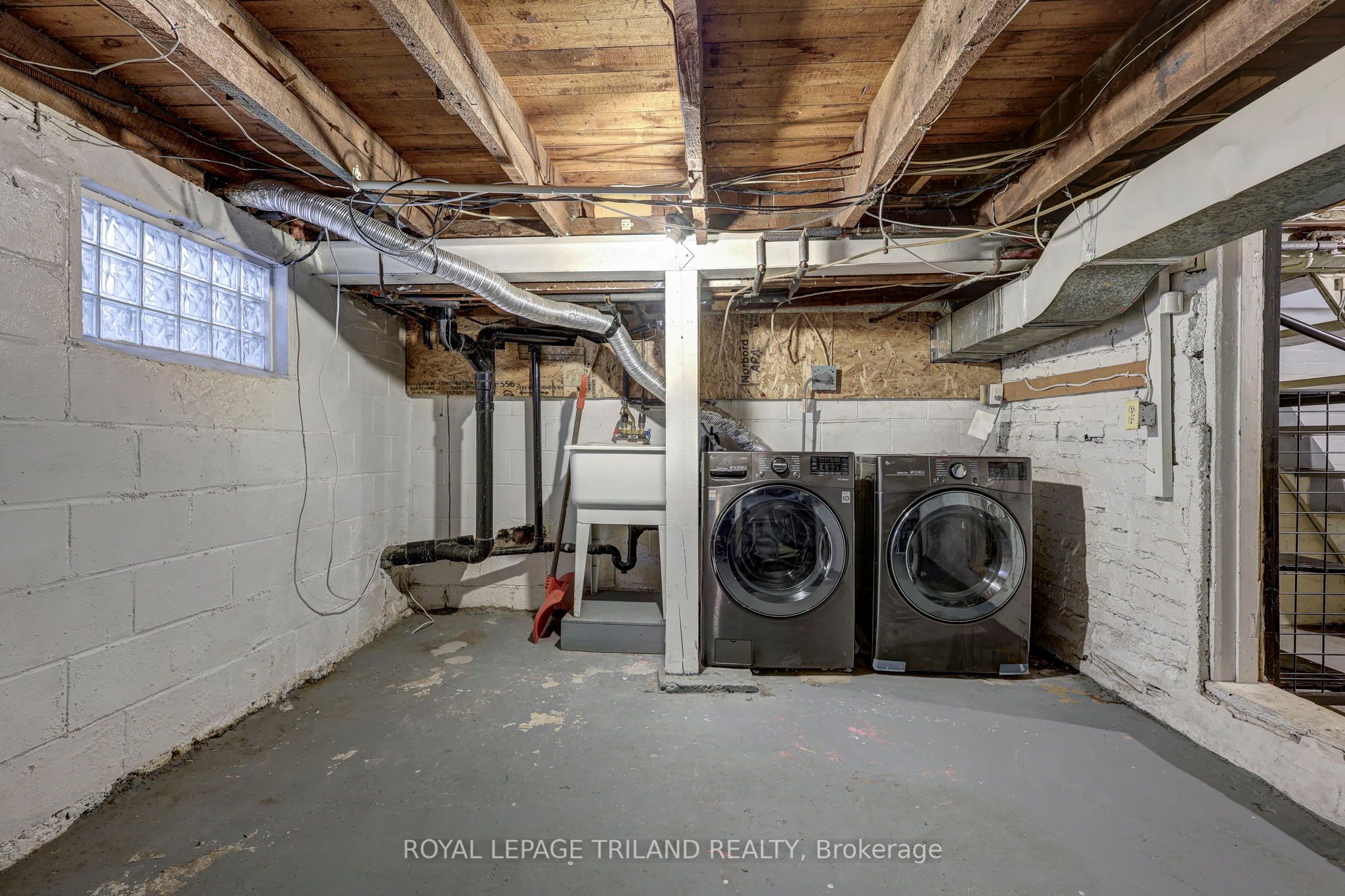 821 Queens Avenue Property Photo 19