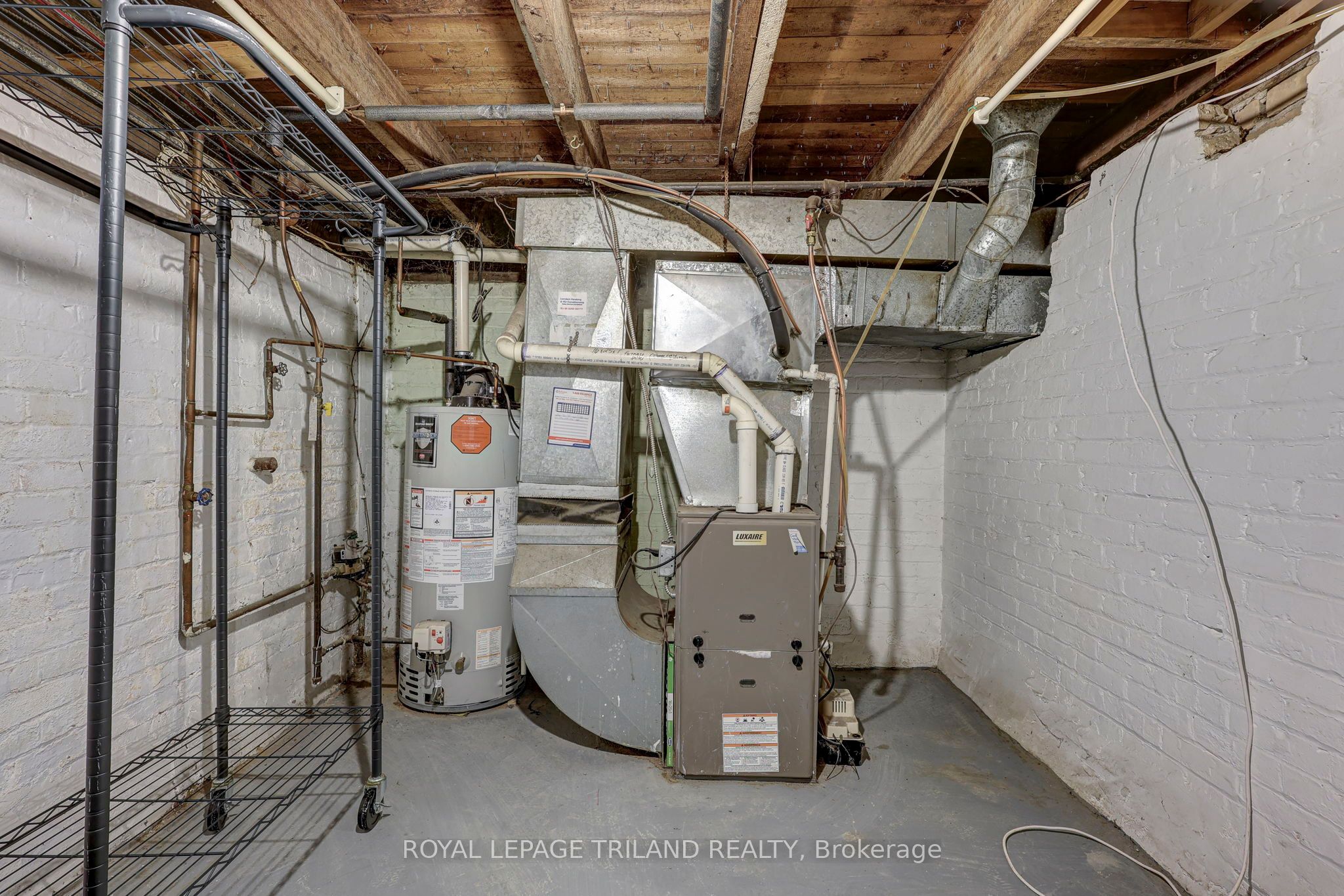 821 Queens Avenue Property Photo 21