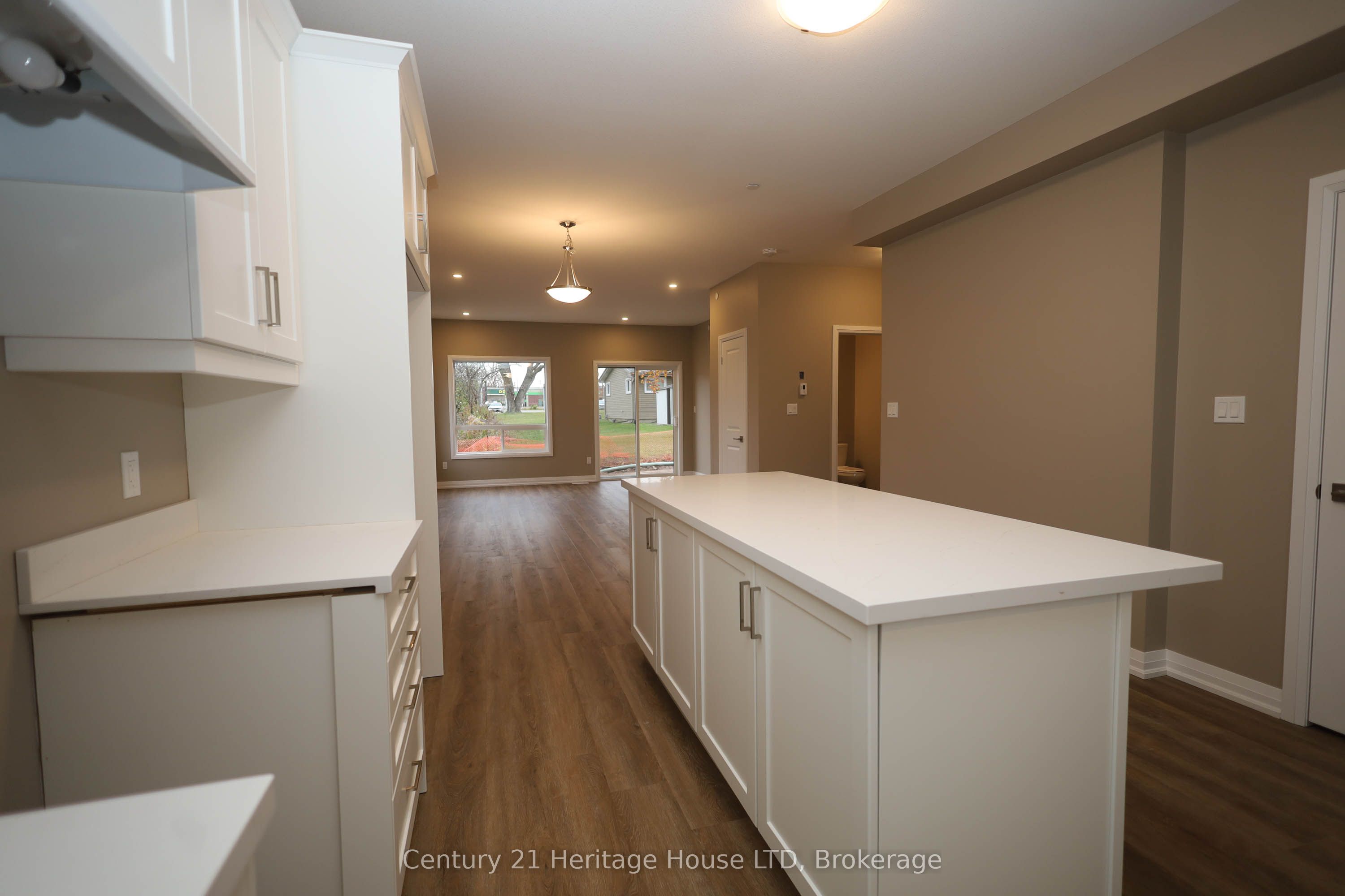 #15 - 397 Garrison Road Property Photo 5