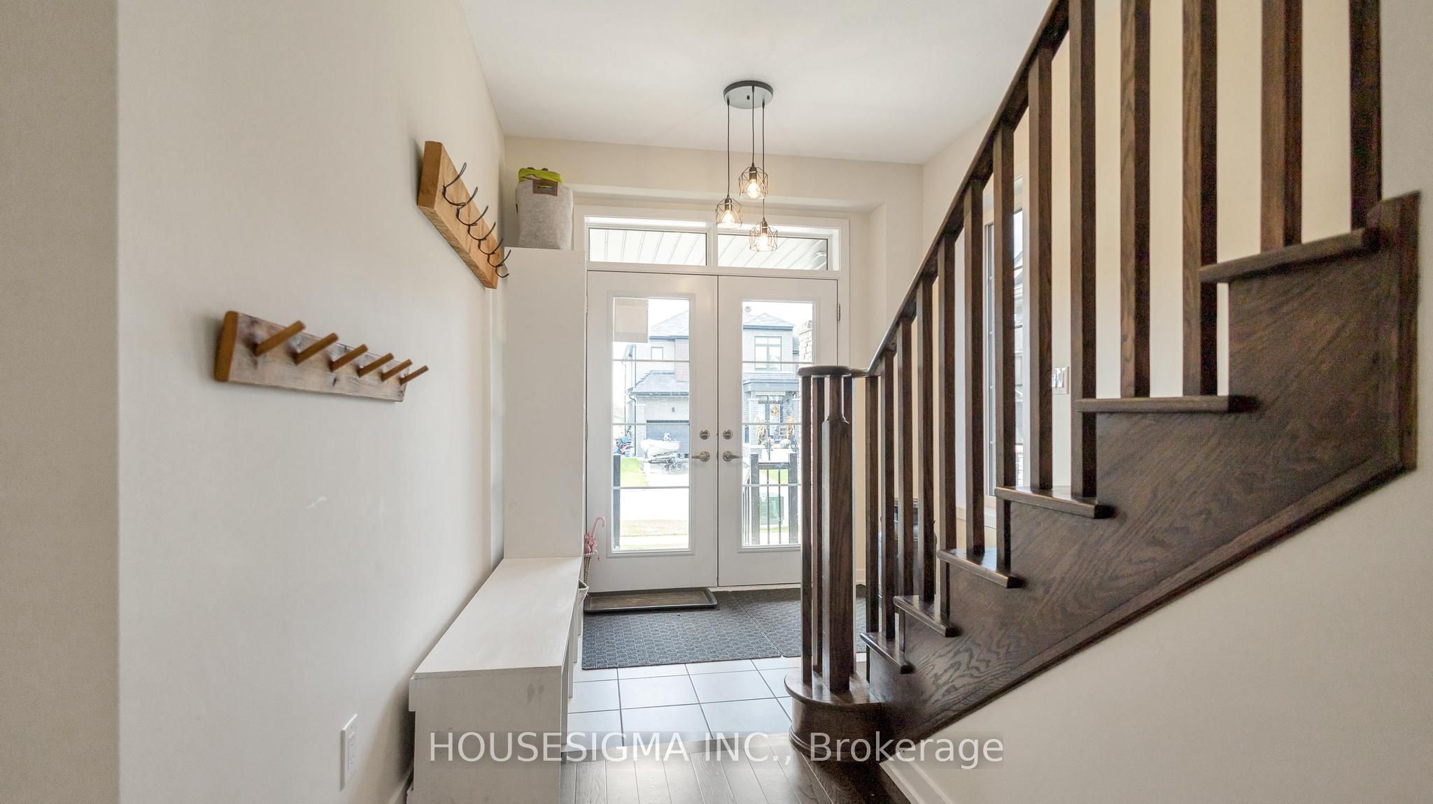 46 Hawick Crescent Property Photo 4