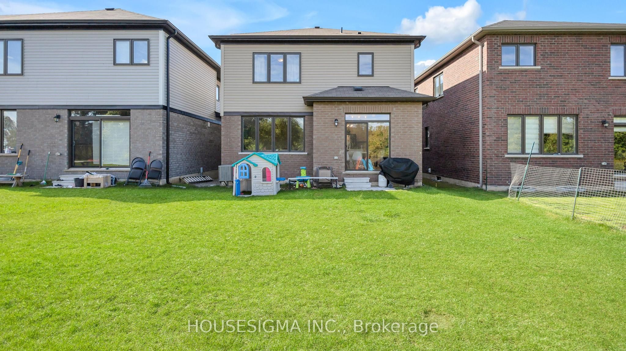 46 Hawick Crescent Property Photo 33