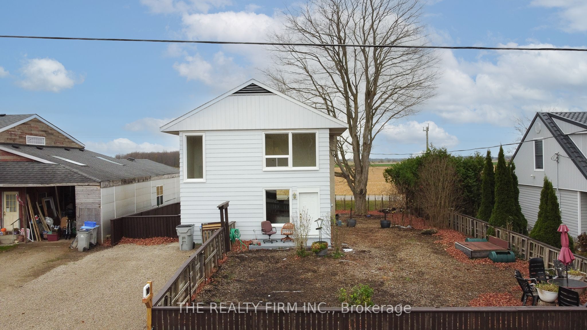 10 Quebec Road Property Photo