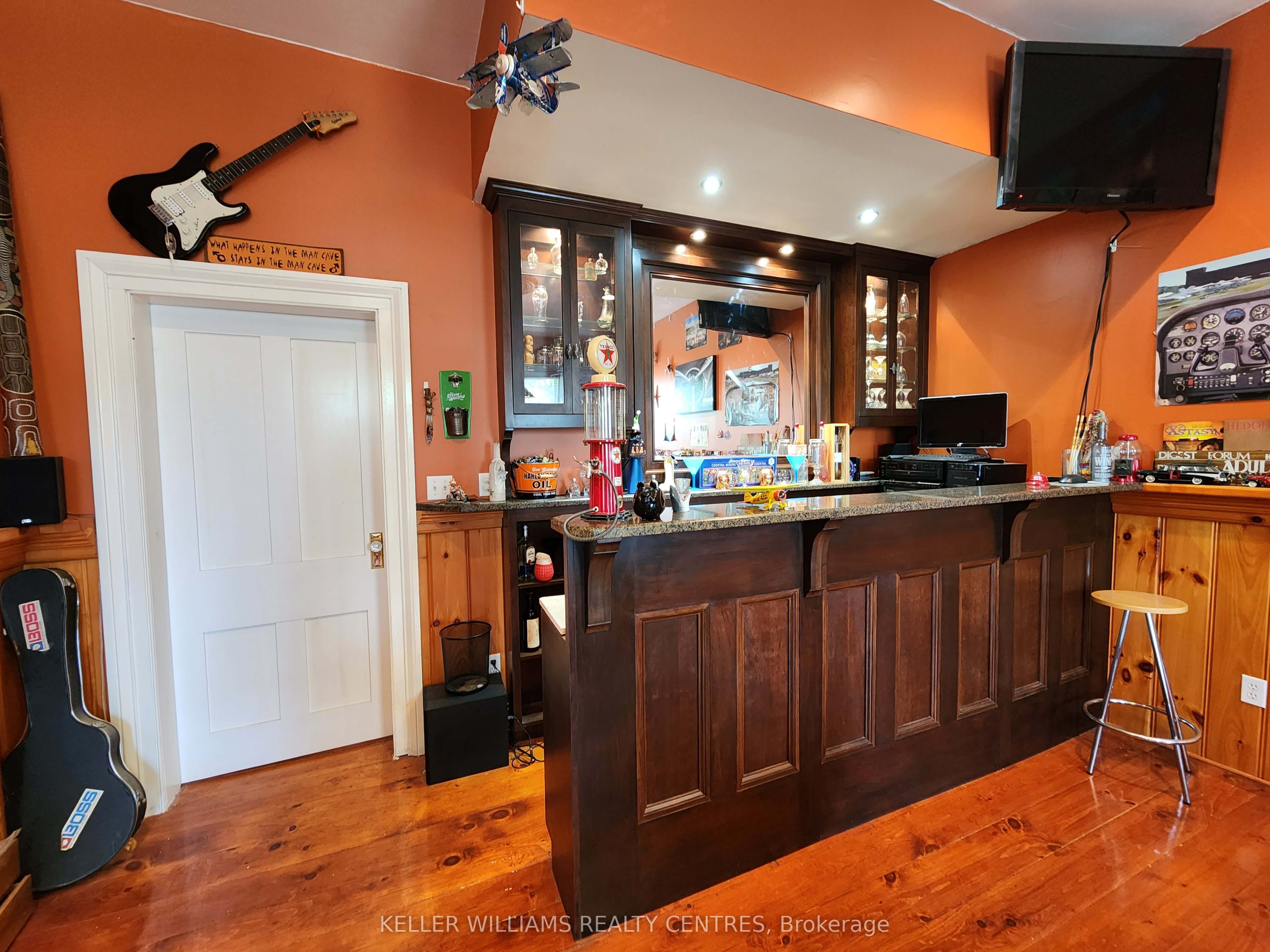 484 Carlisle Street Property Photo 15