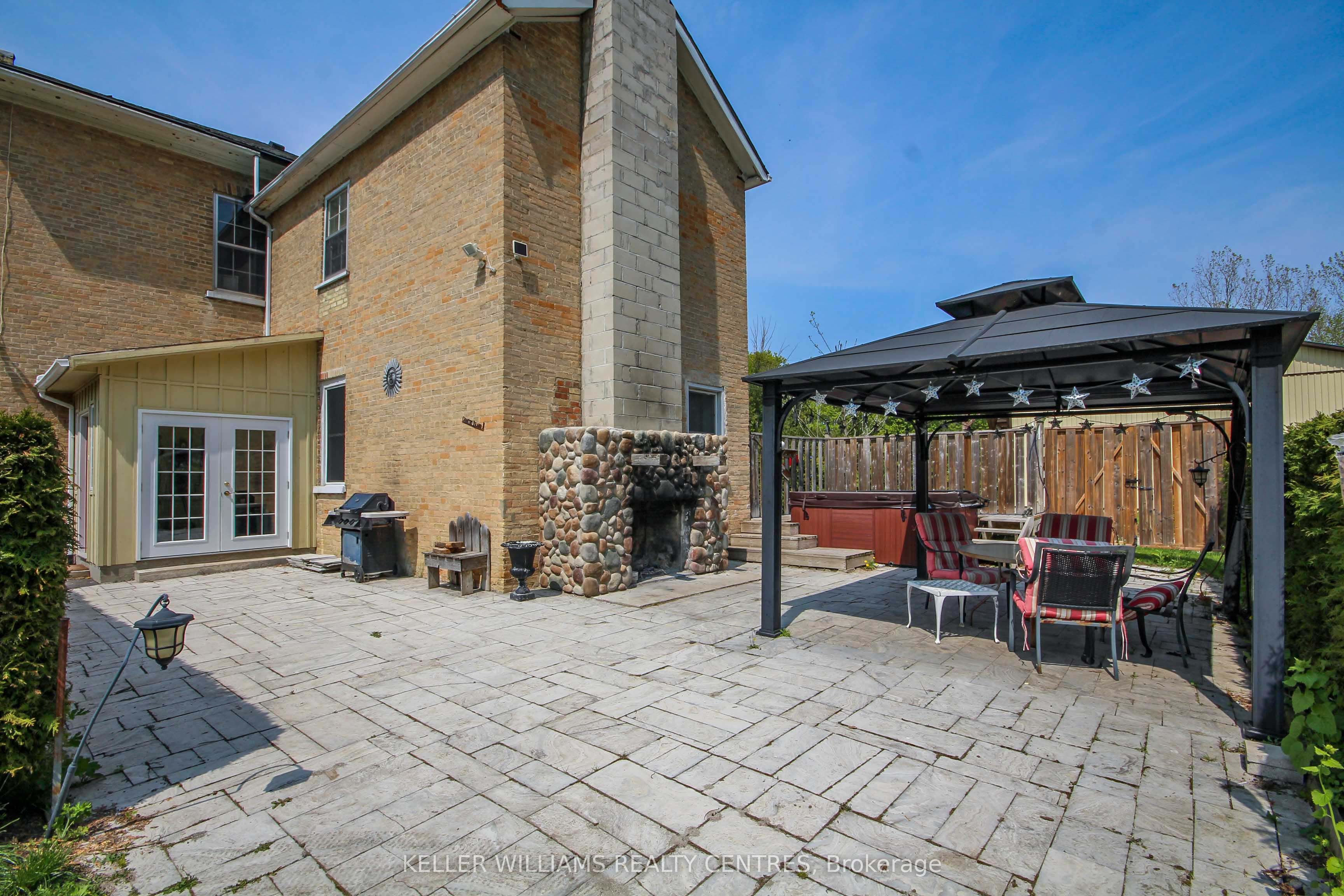 484 Carlisle Street Property Photo 35