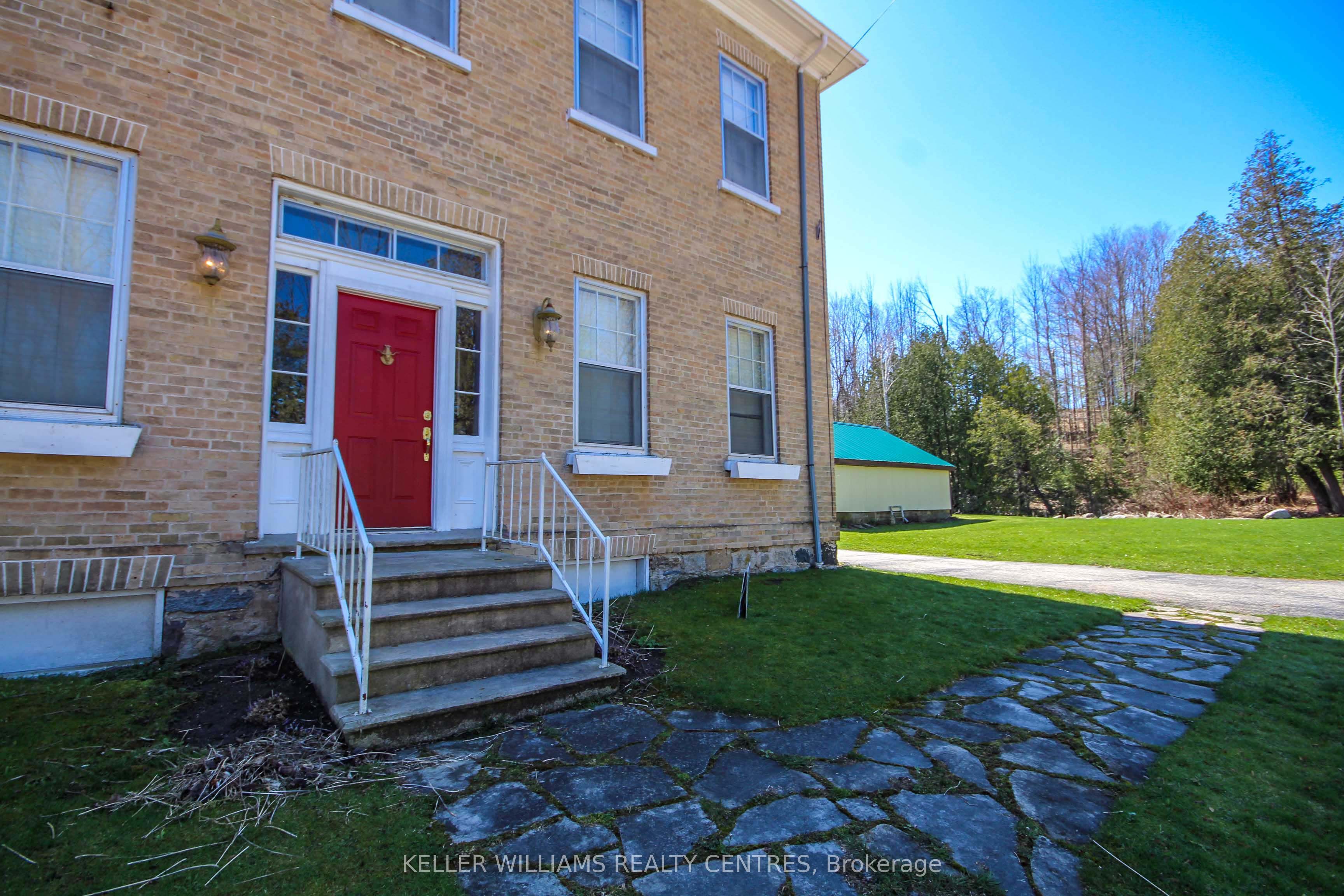484 Carlisle Street Property Photo 39