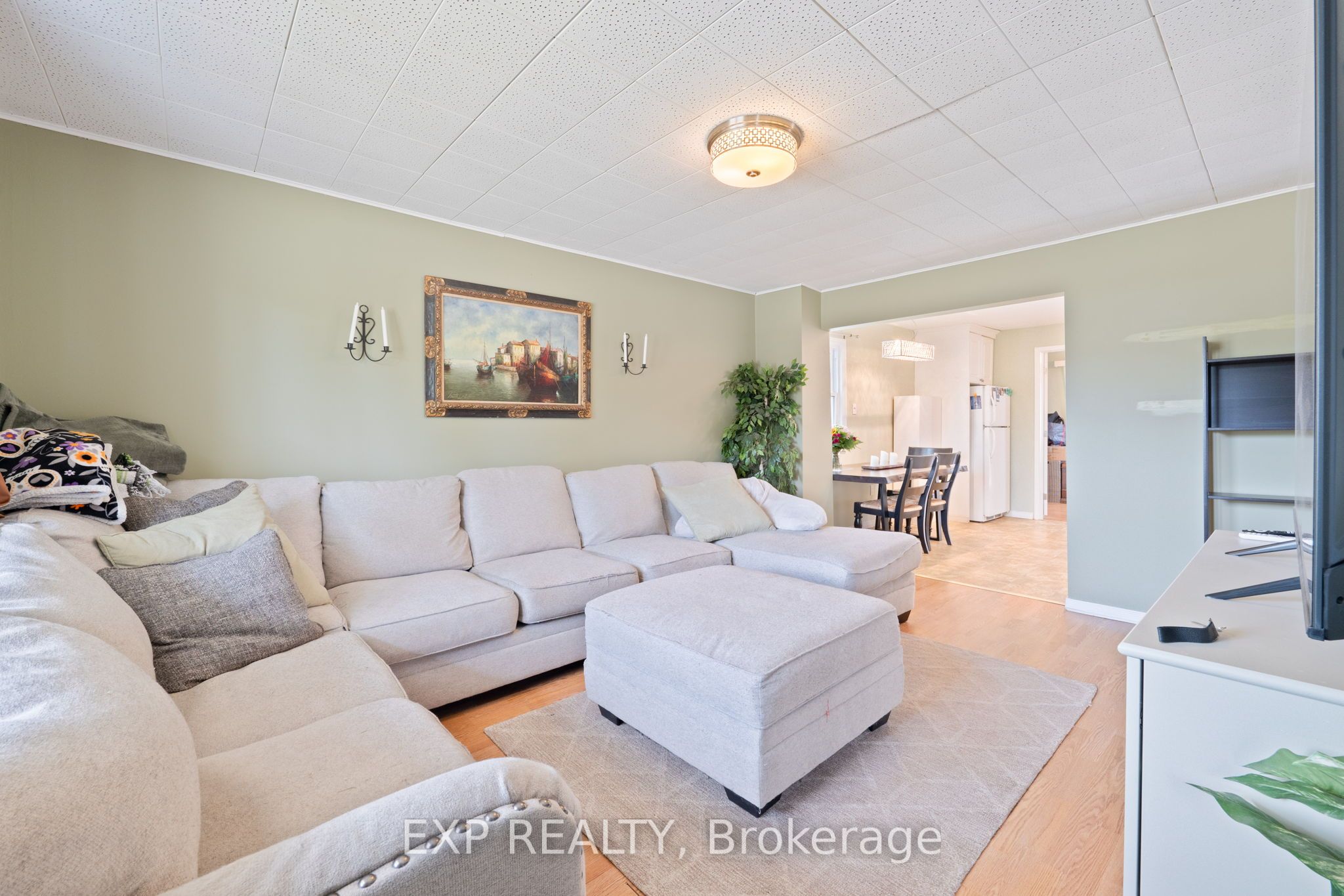 325 Simpson Avenue Property Photo 5