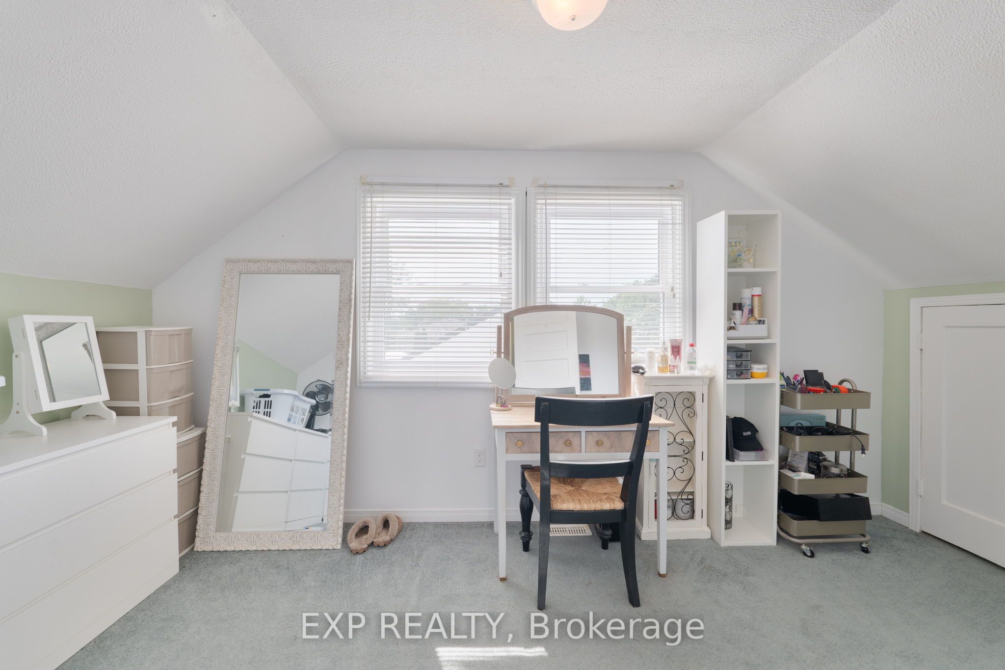 325 Simpson Avenue Property Photo 21
