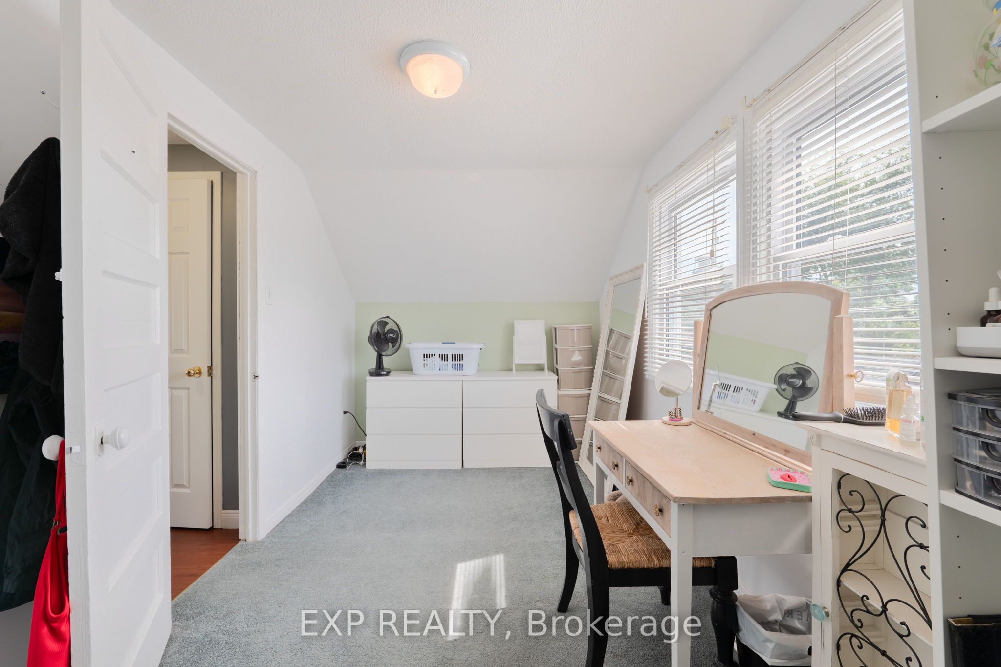 325 Simpson Avenue Property Photo 23