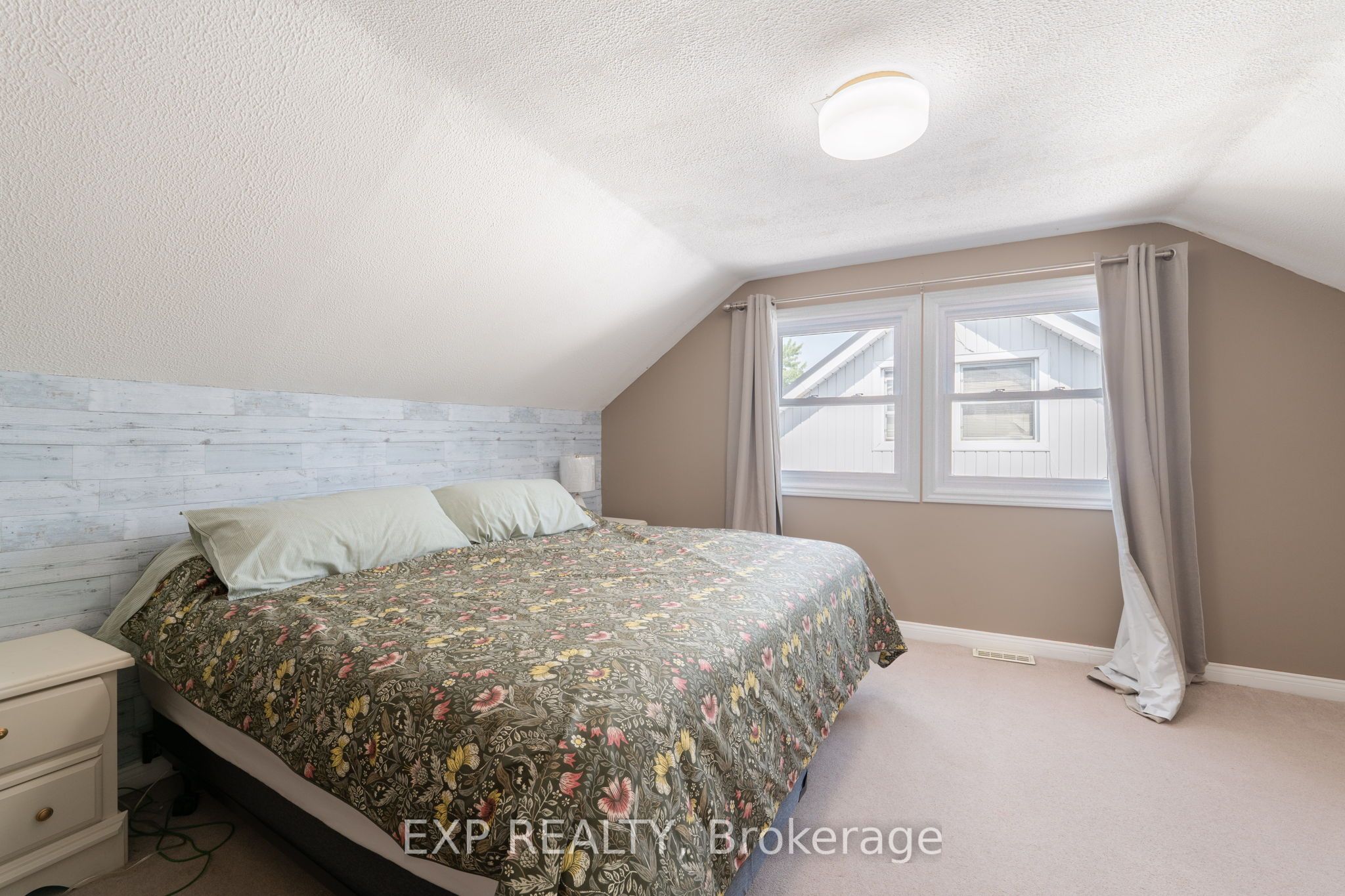 325 Simpson Avenue Property Photo 24