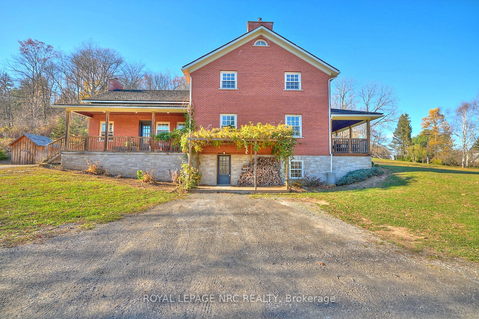 2877 Mcsherry Lane Property Photo 4