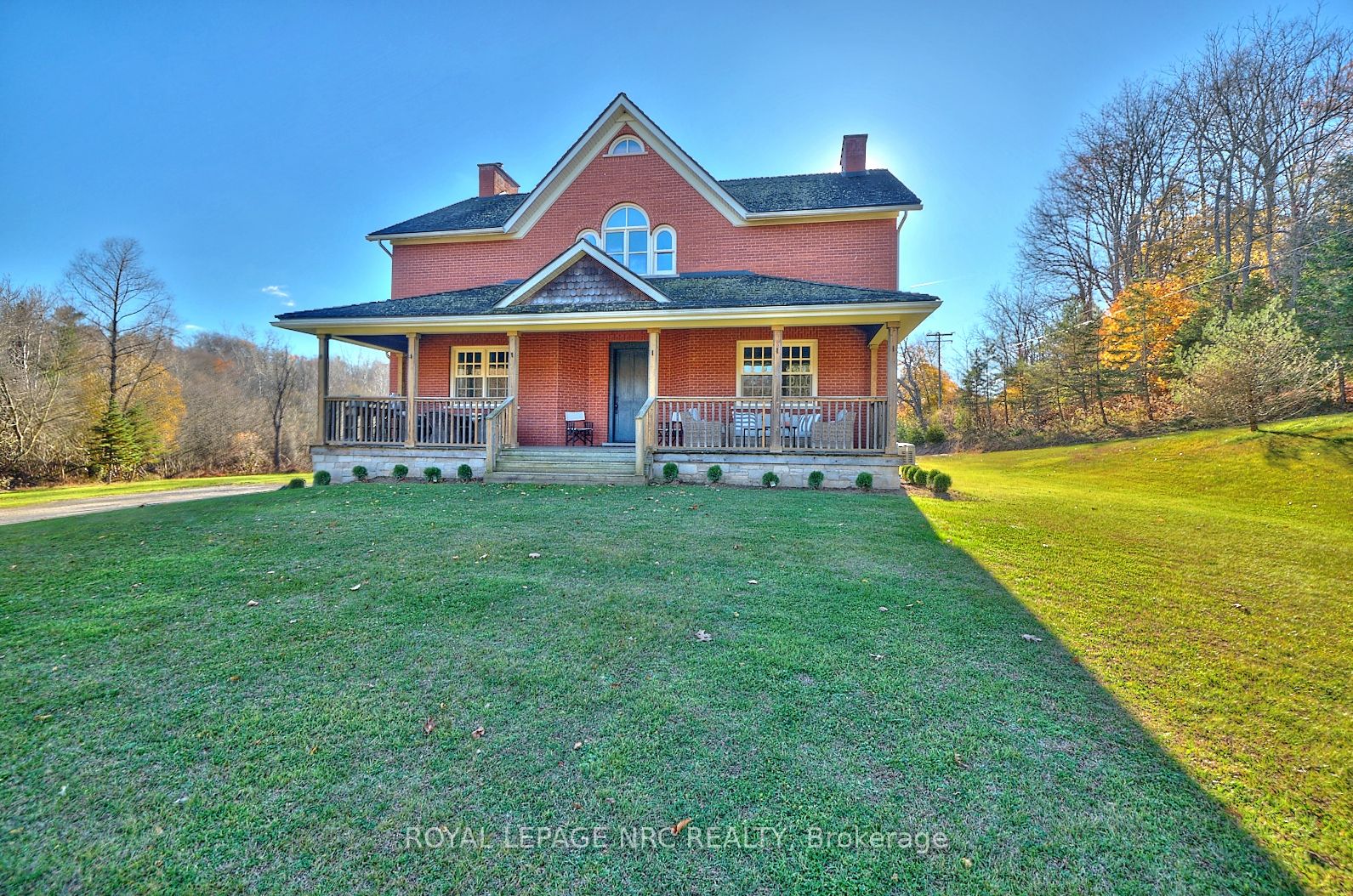 2877 Mcsherry Lane Property Photo 6