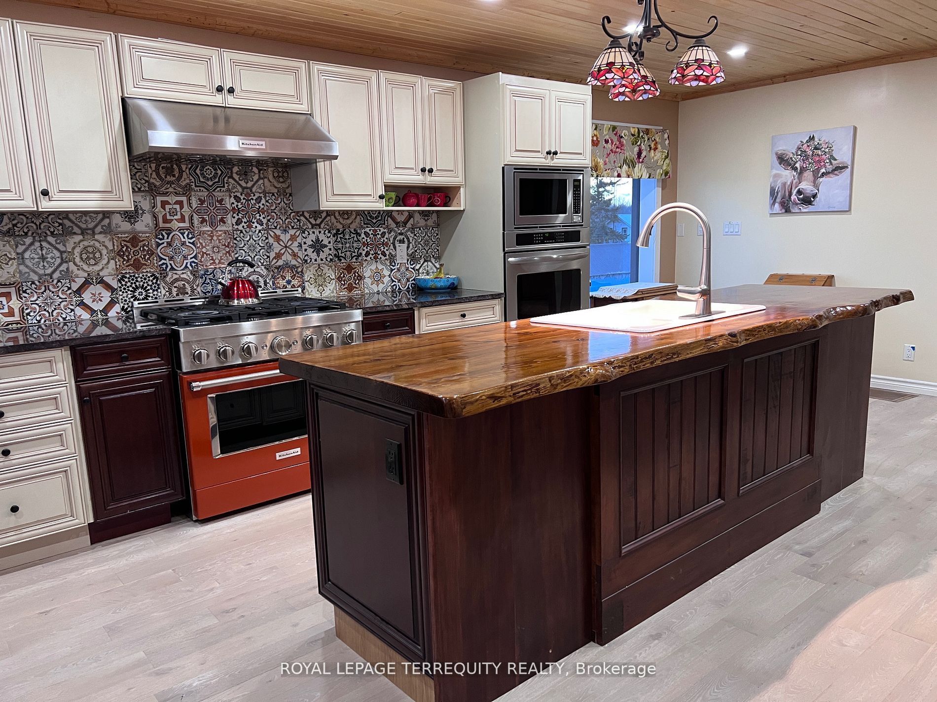 189 East Hungerford Road Property Photo 8