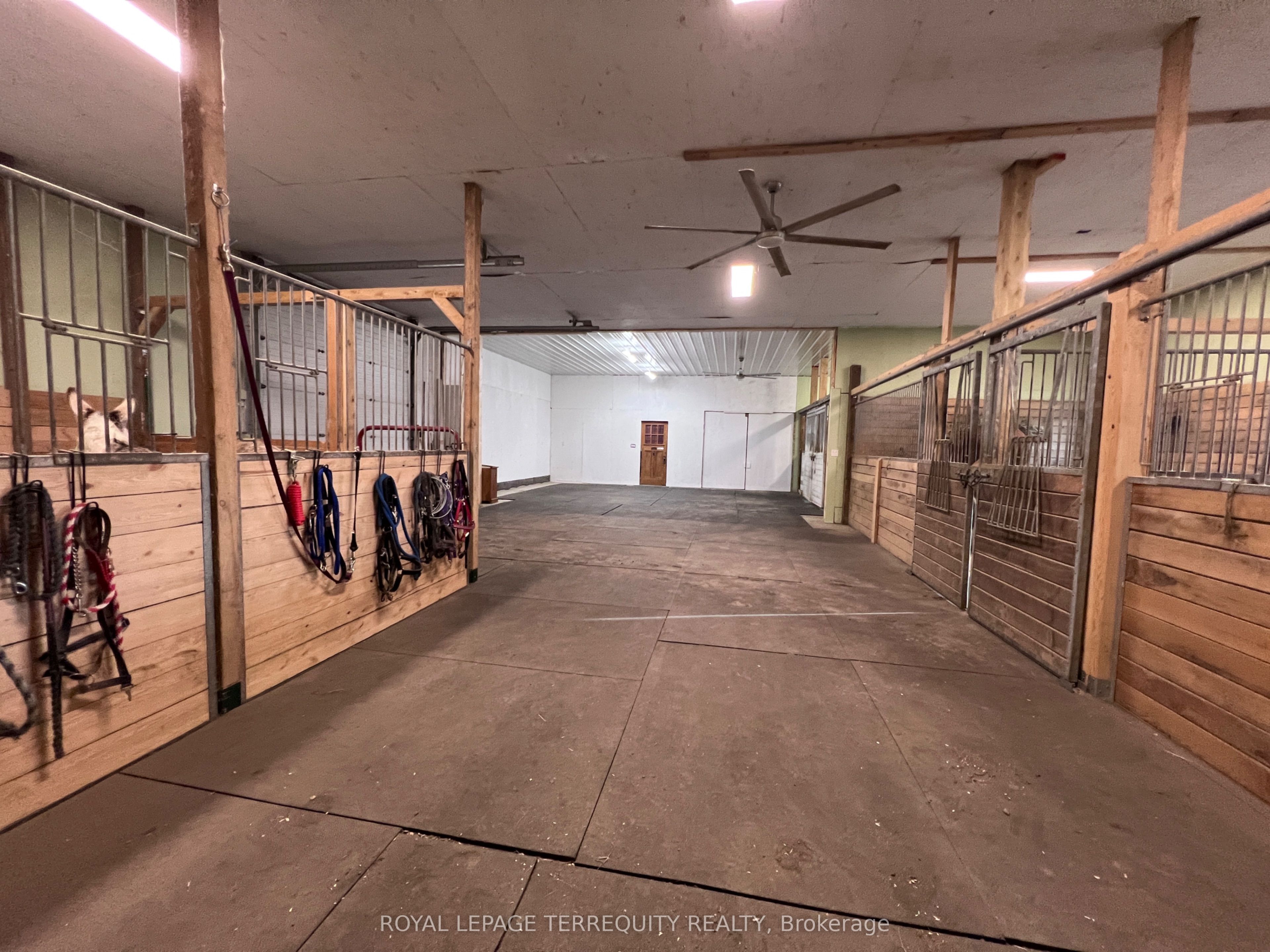 189 East Hungerford Road Property Photo 31