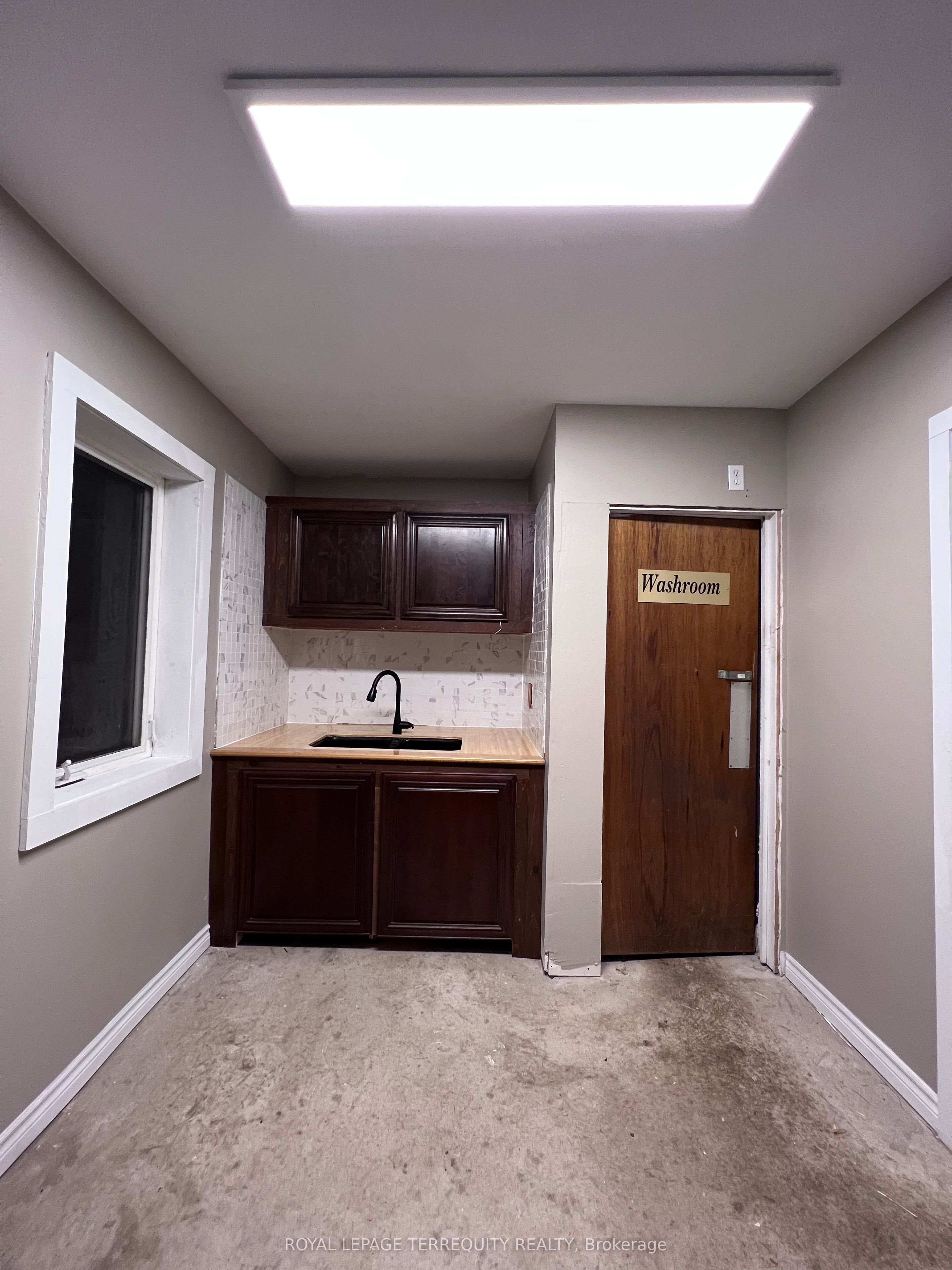 189 East Hungerford Road Property Photo 33