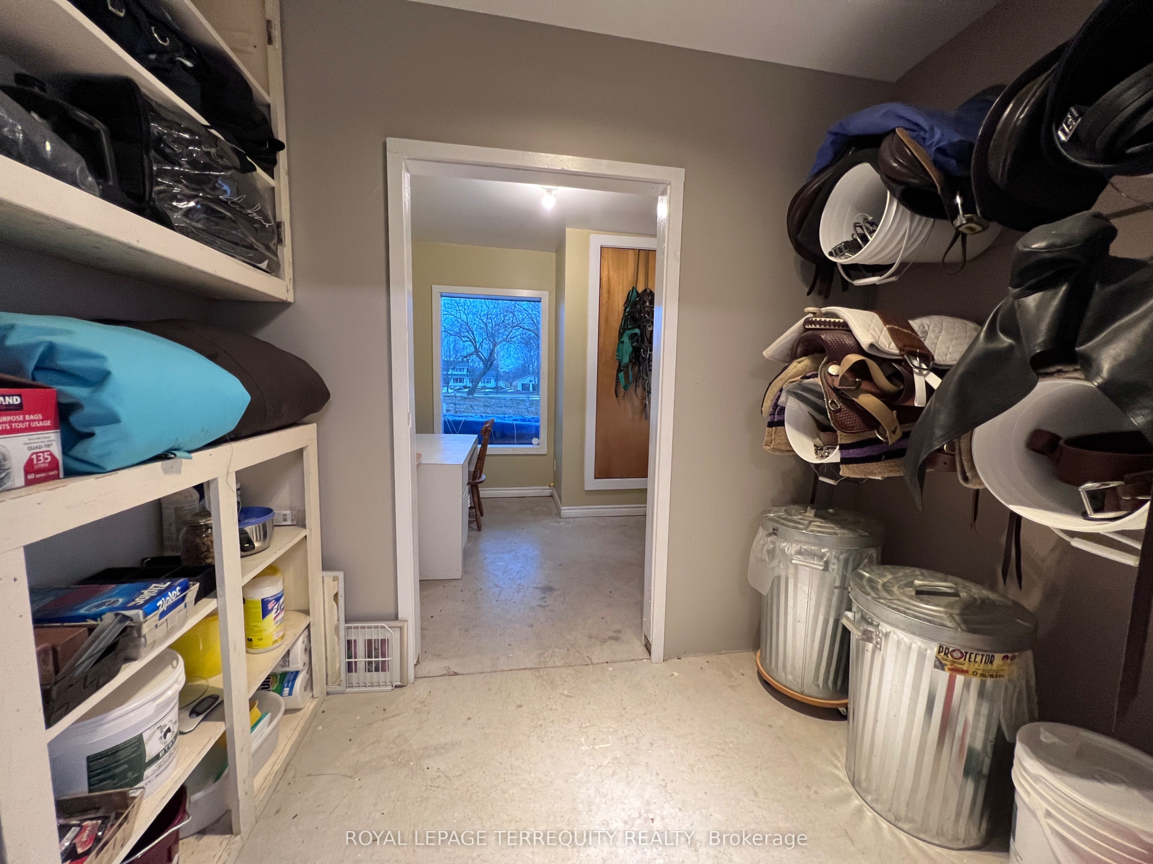 189 East Hungerford Road Property Photo 34