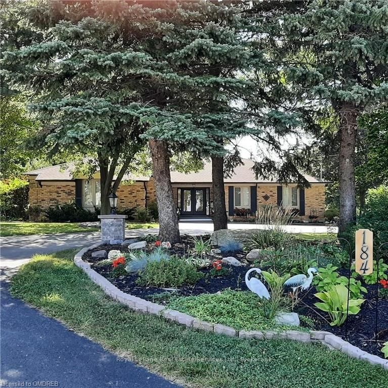 184 Dundas Street Property Photo 1