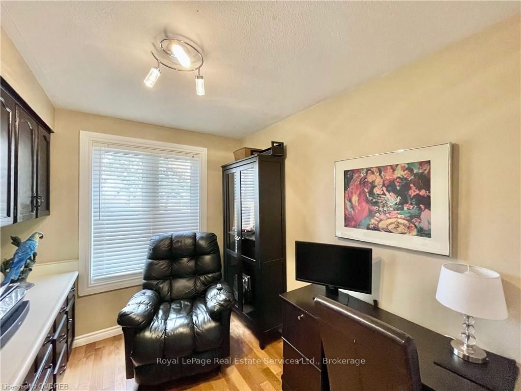 184 Dundas Street Property Photo 14
